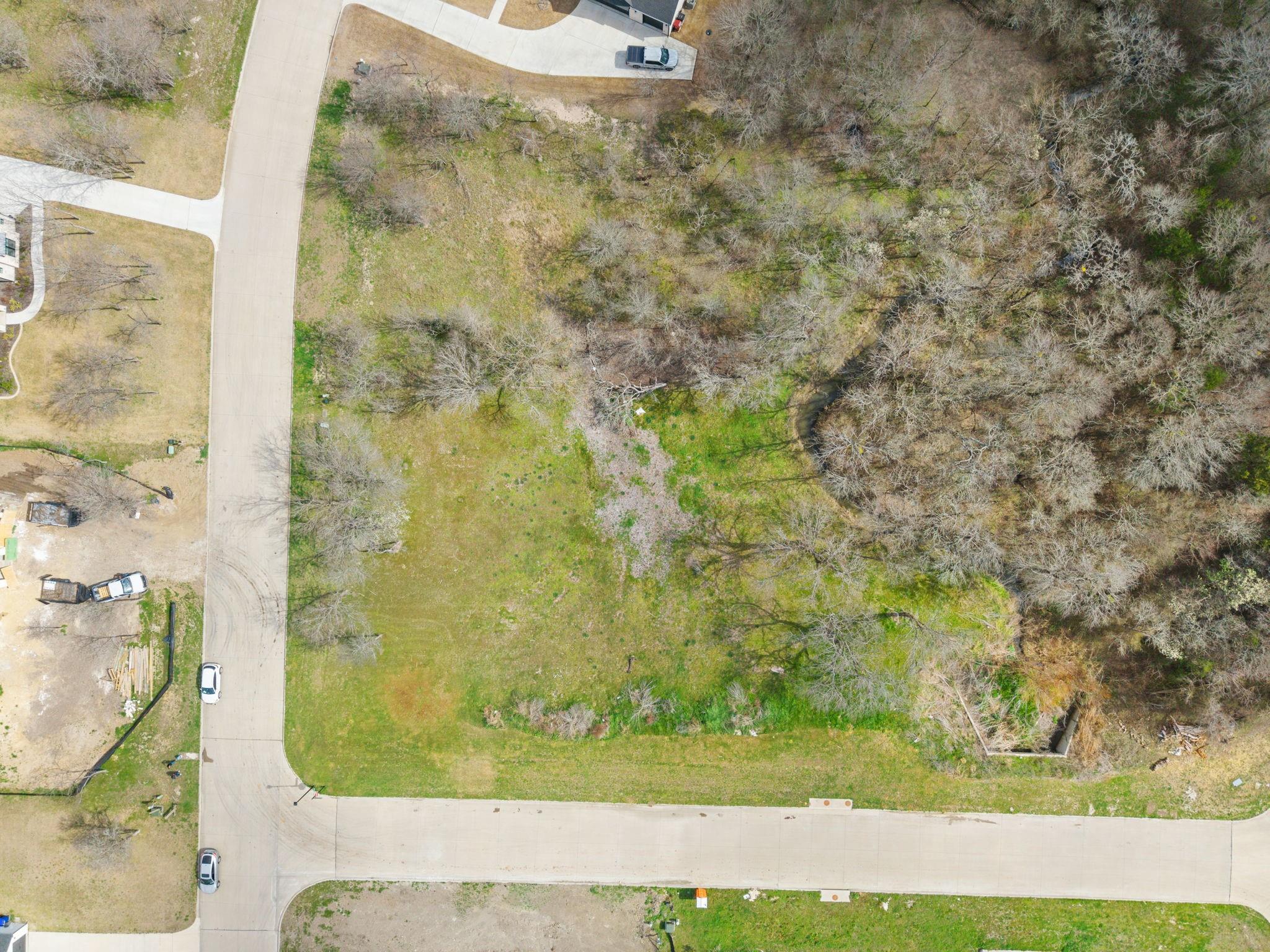 main property photo 9