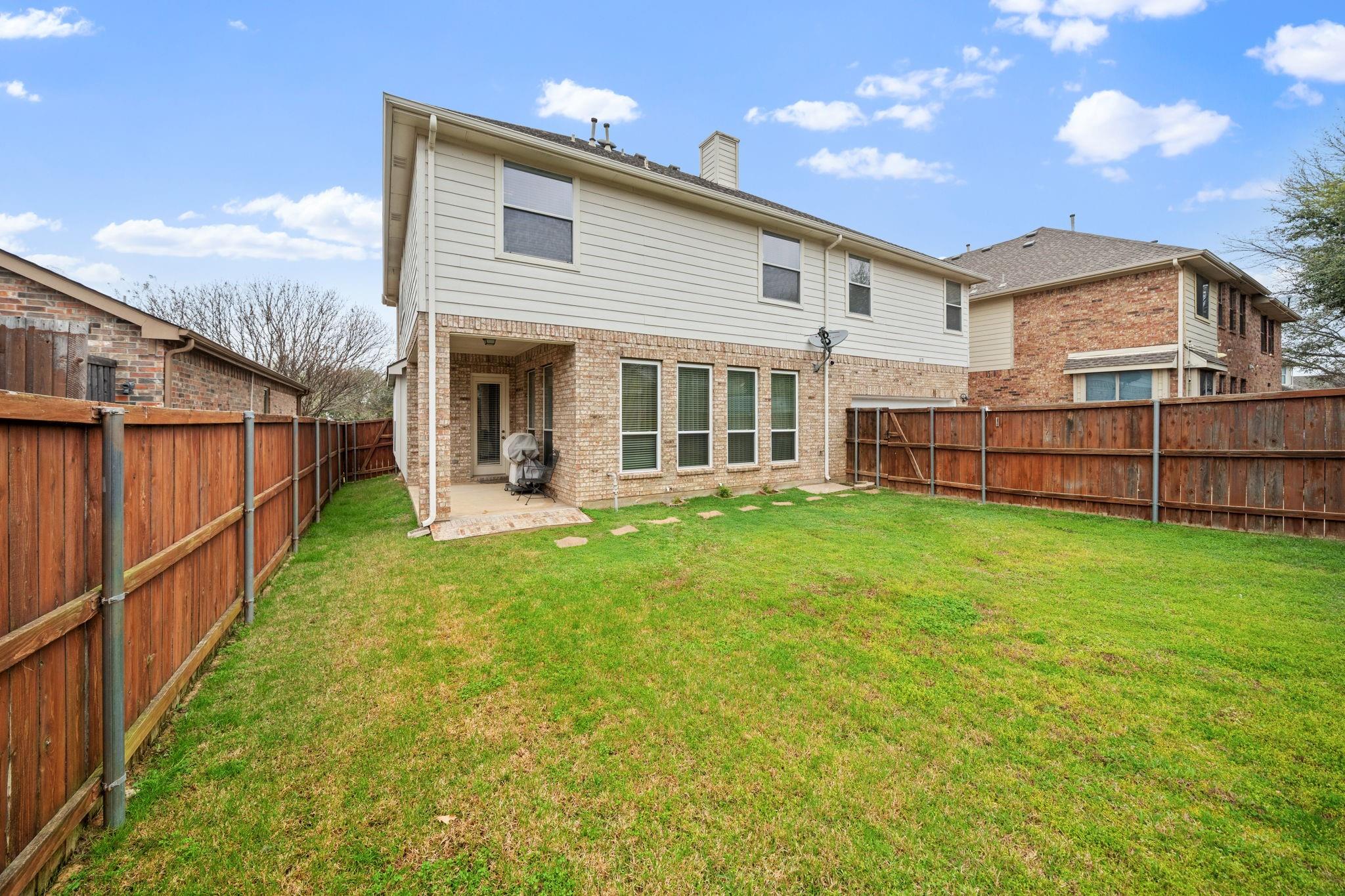 main property photo 32