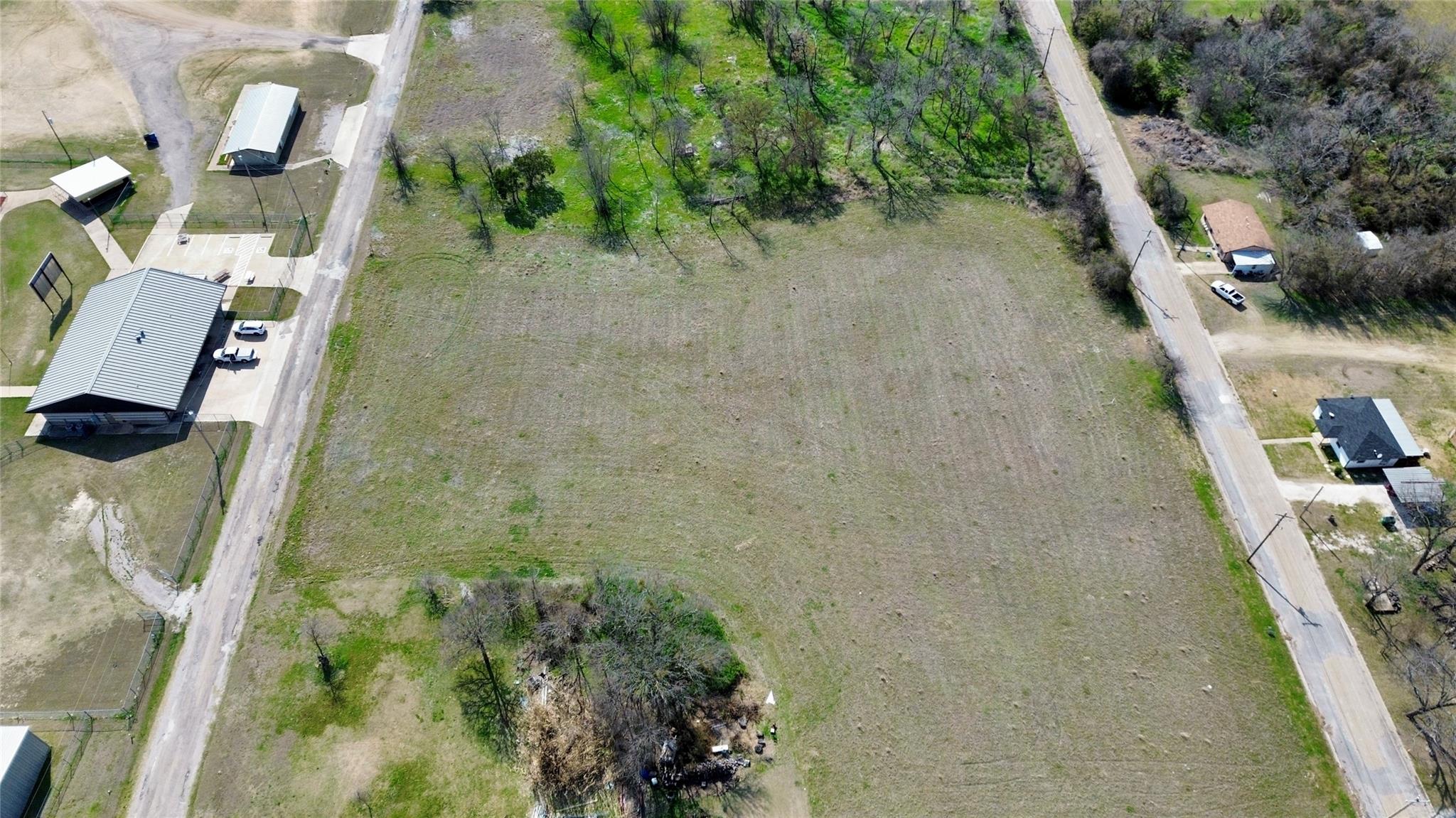 main property photo 3