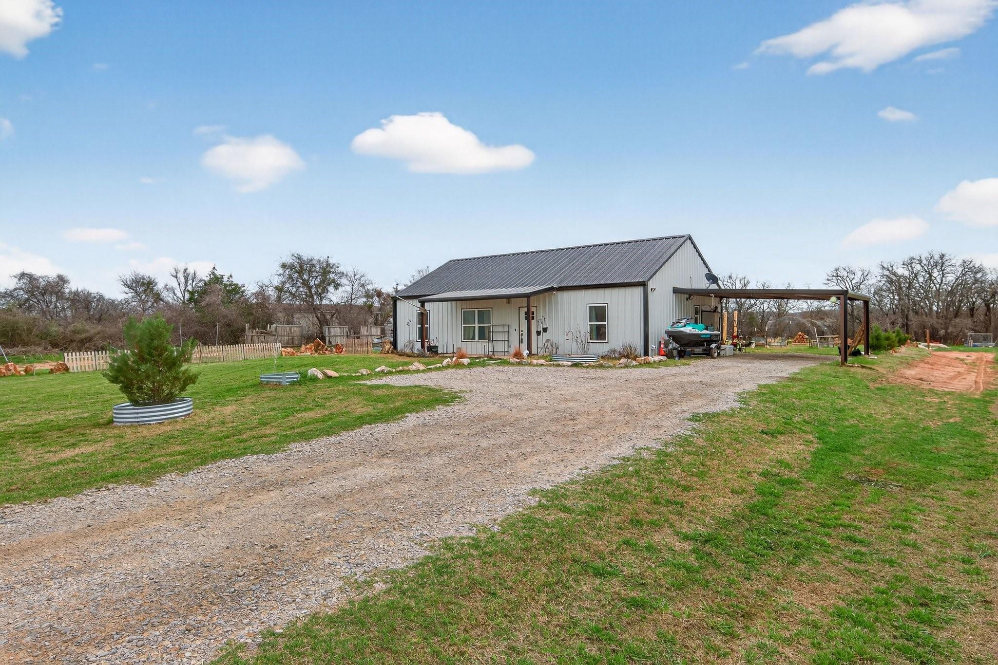 main property photo 21