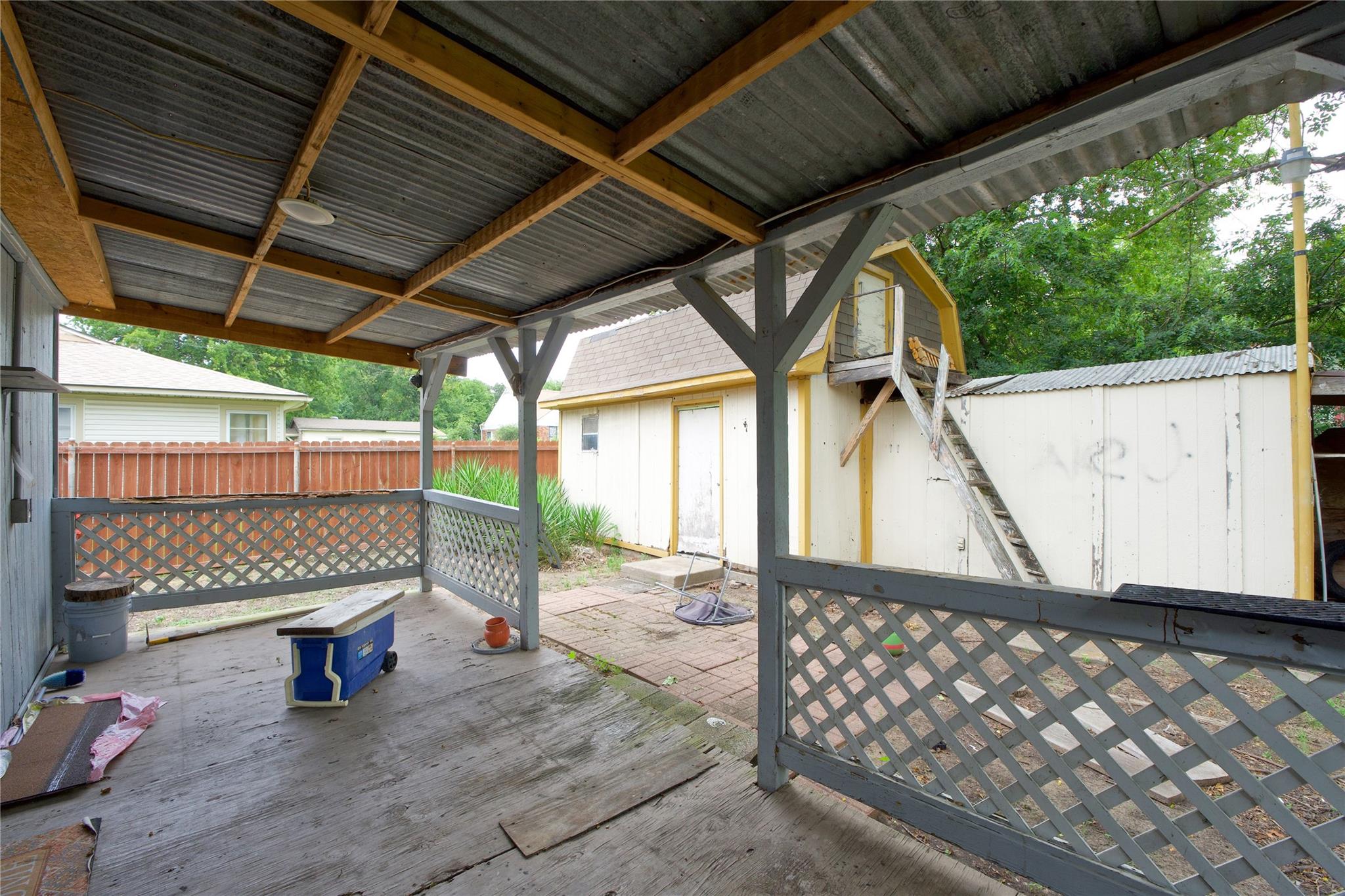 main property photo 9