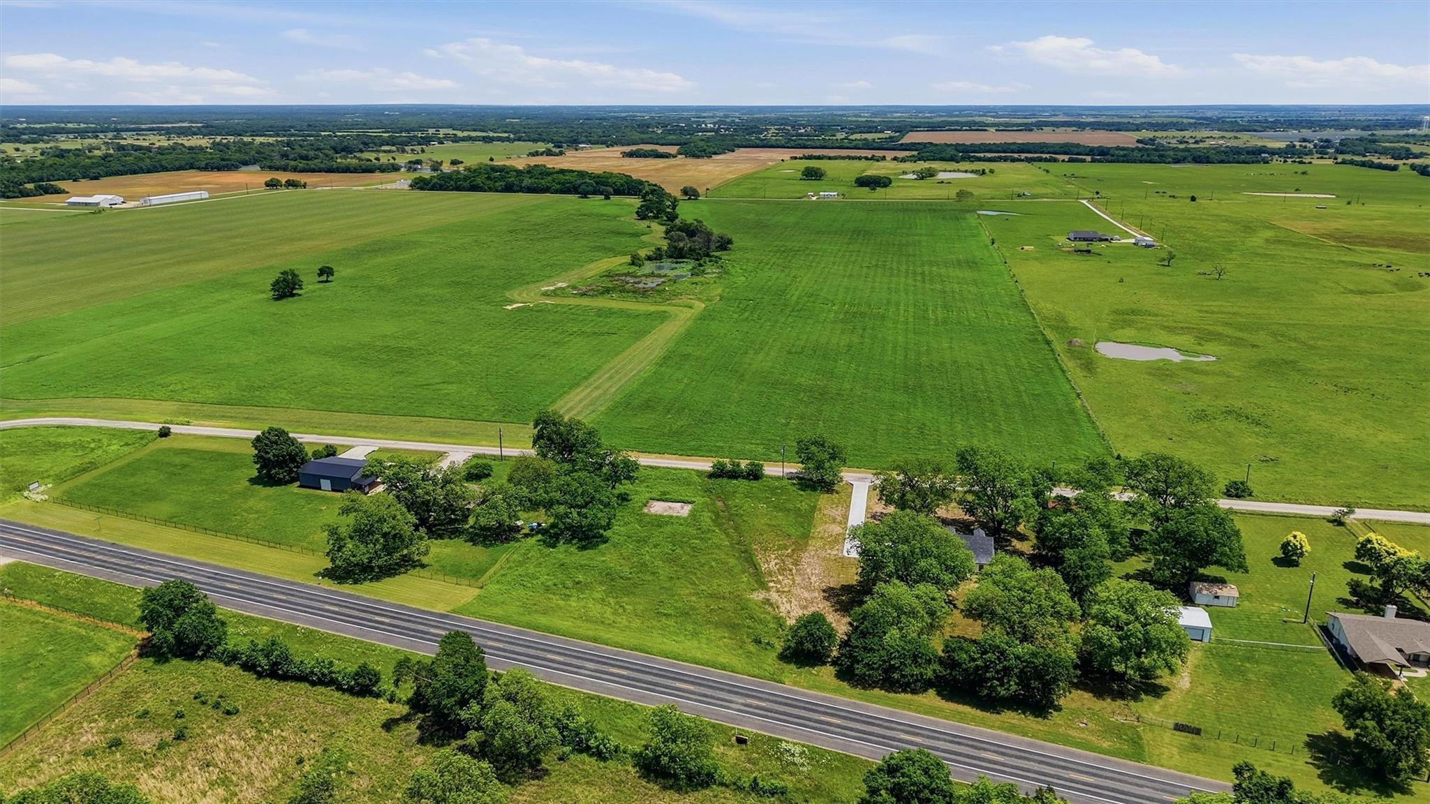 main property photo 9
