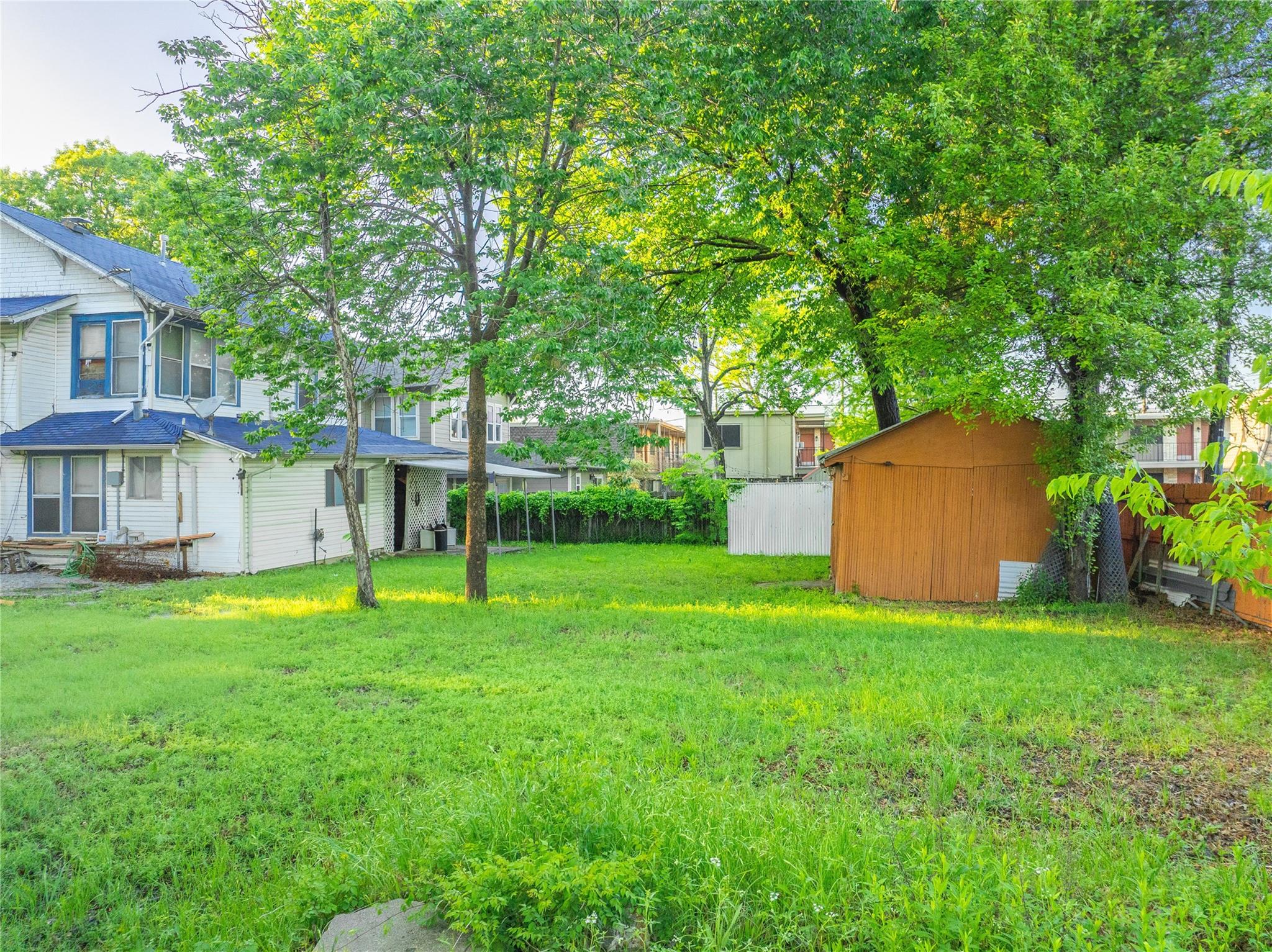 main property photo 6