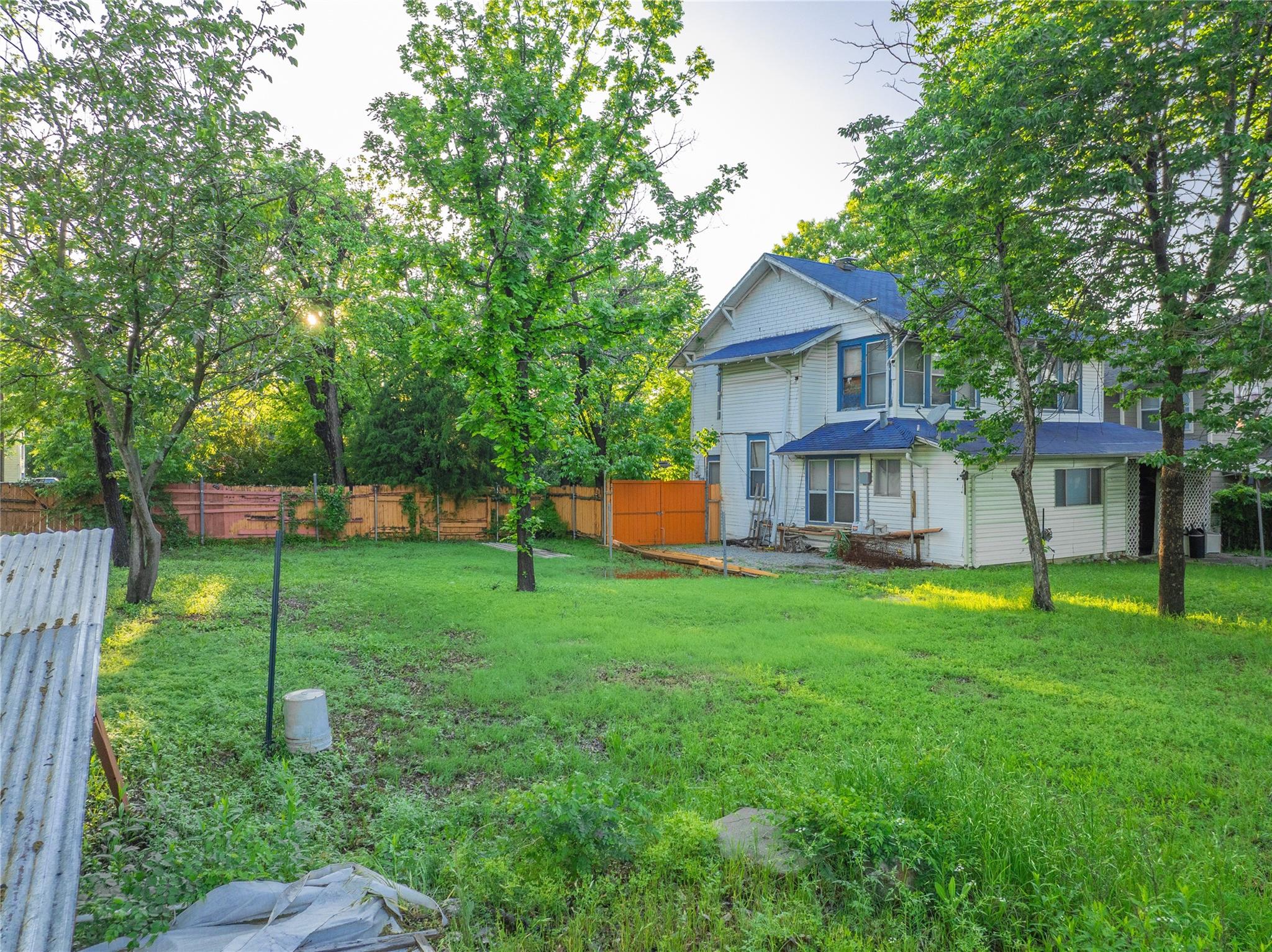 main property photo 8