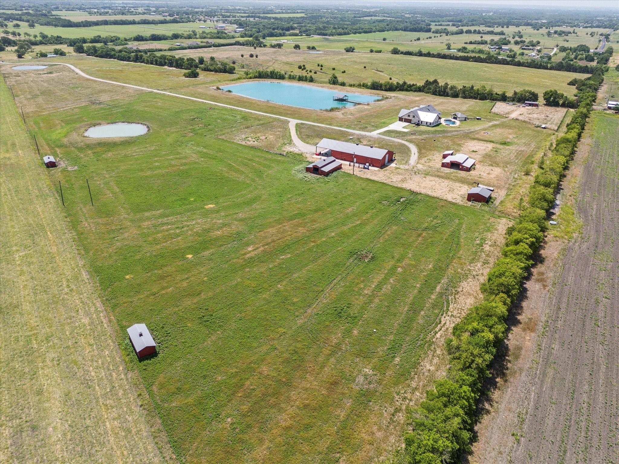 main property photo 31