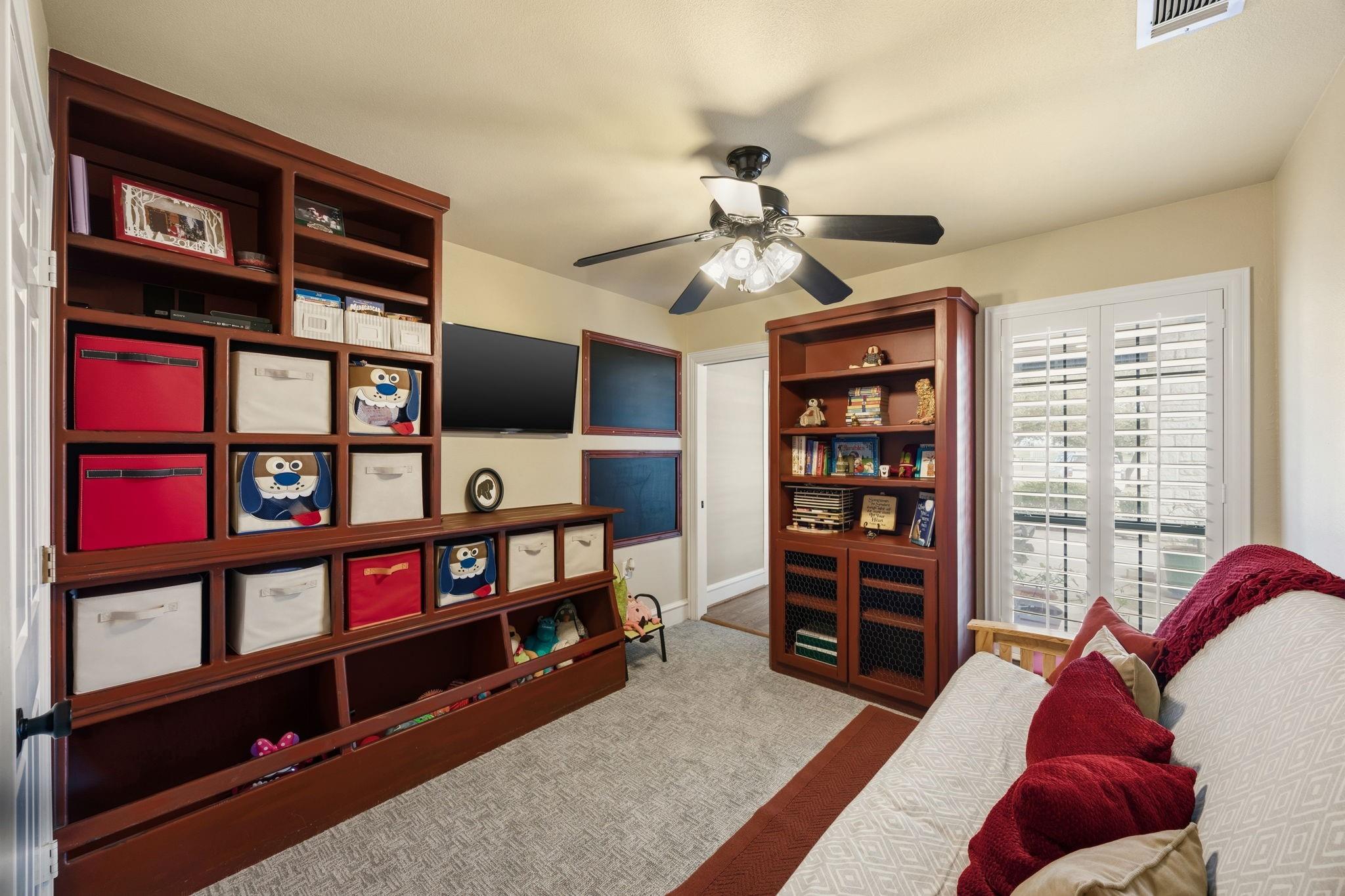 main property photo 26