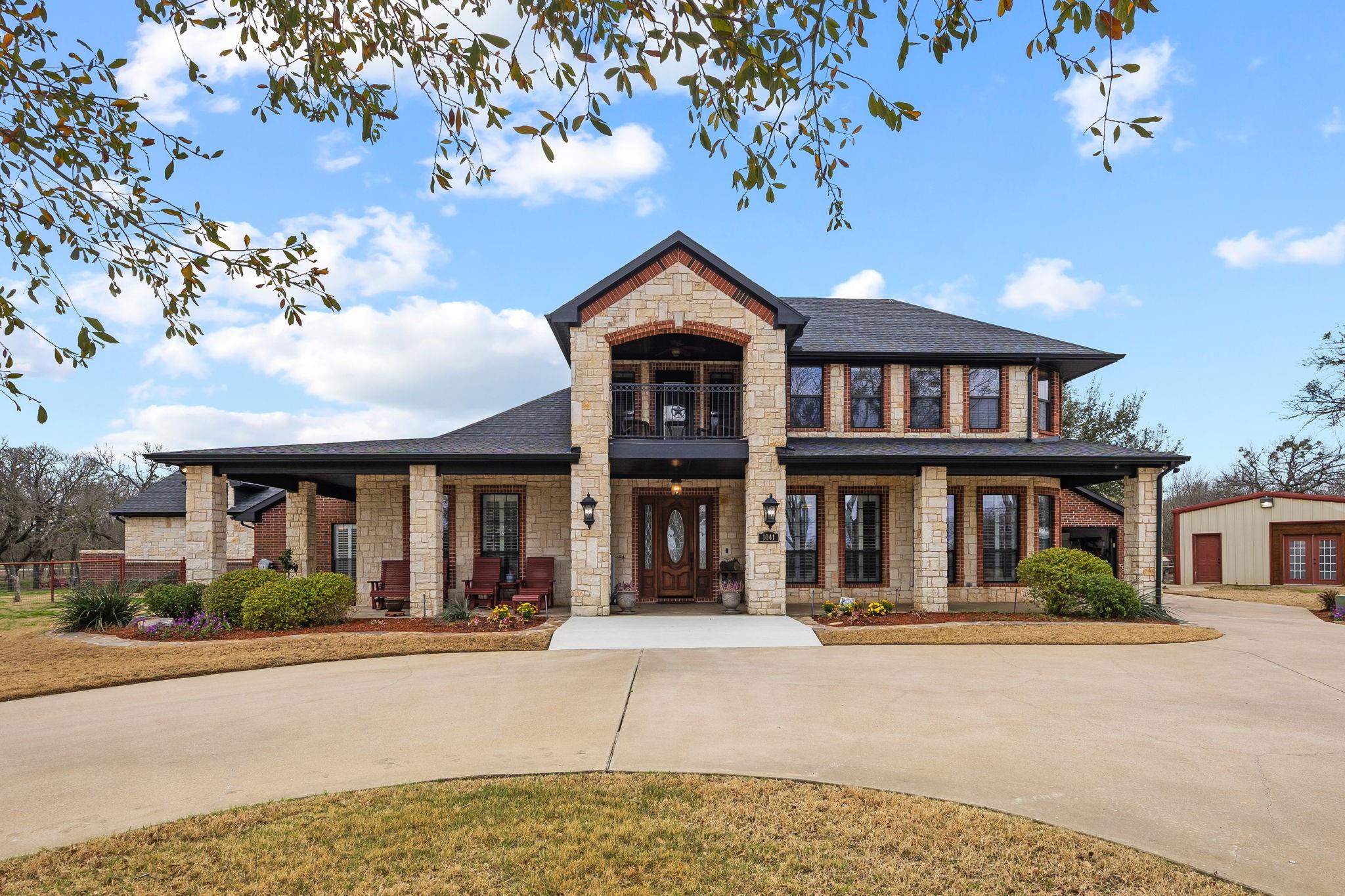 main property photo 9