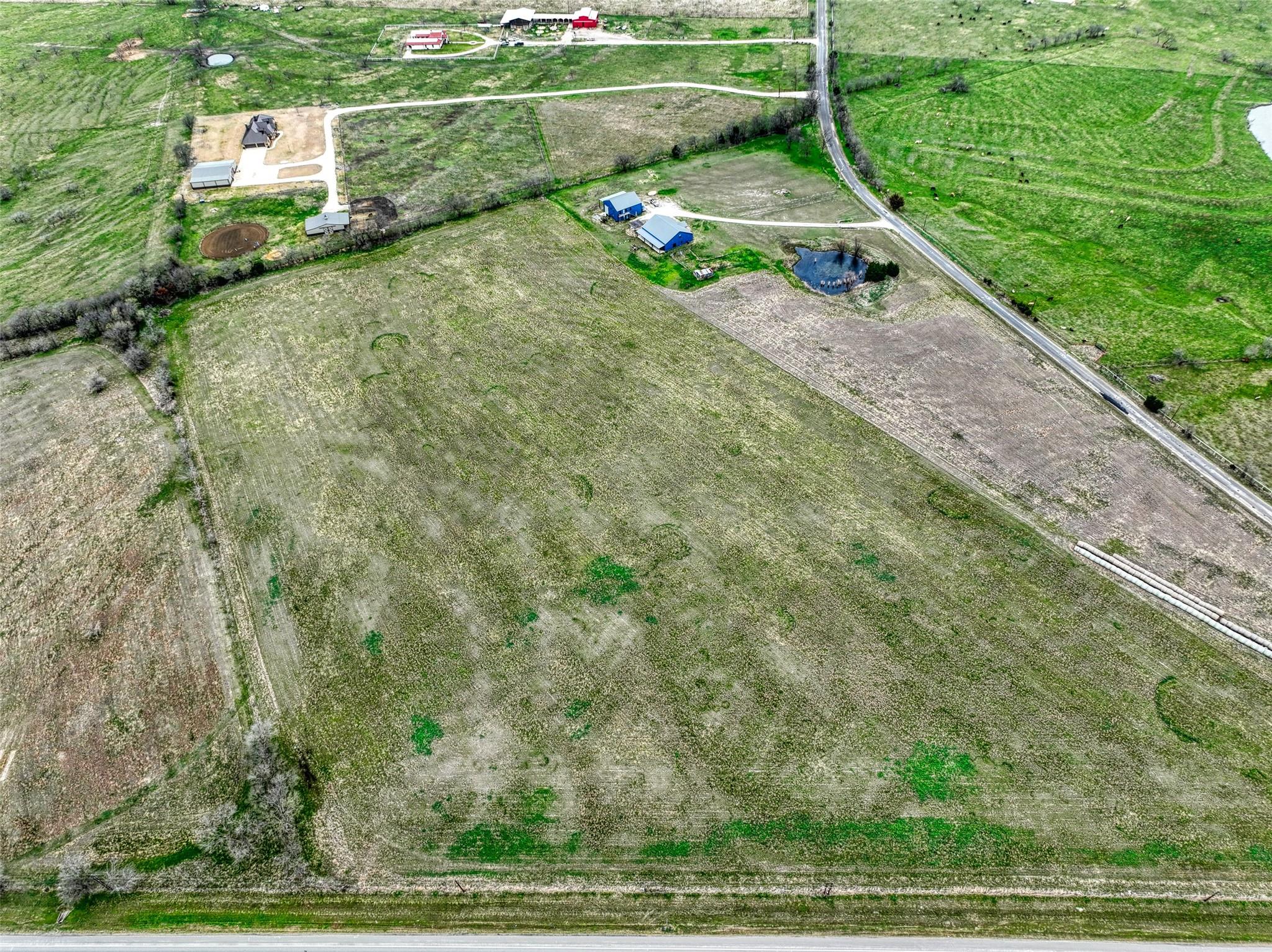 main property photo 4