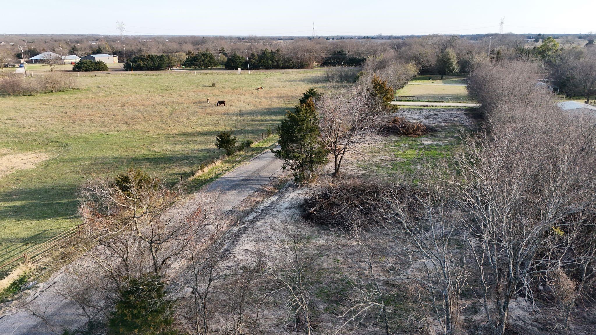 main property photo 16