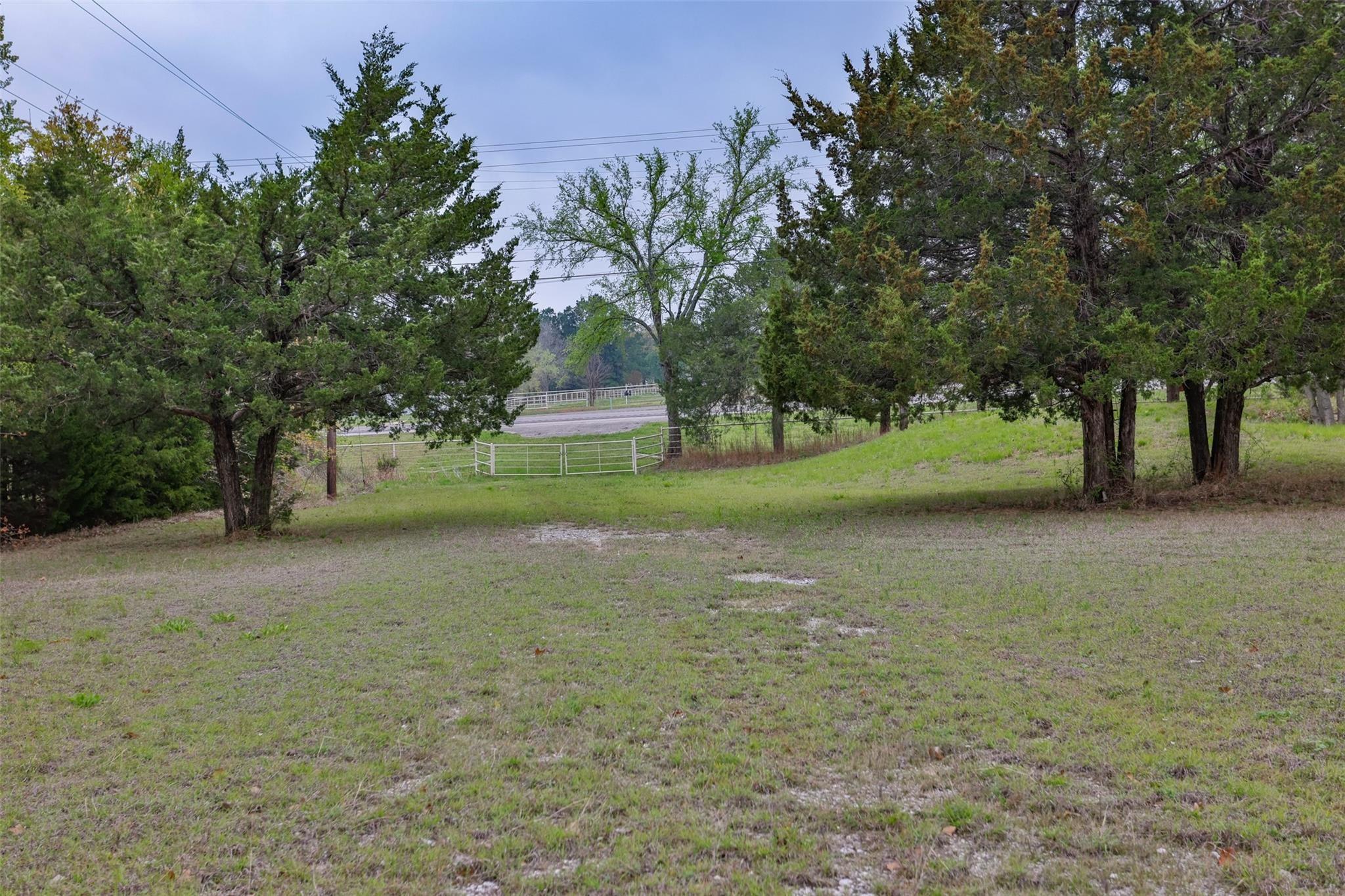 main property photo 35