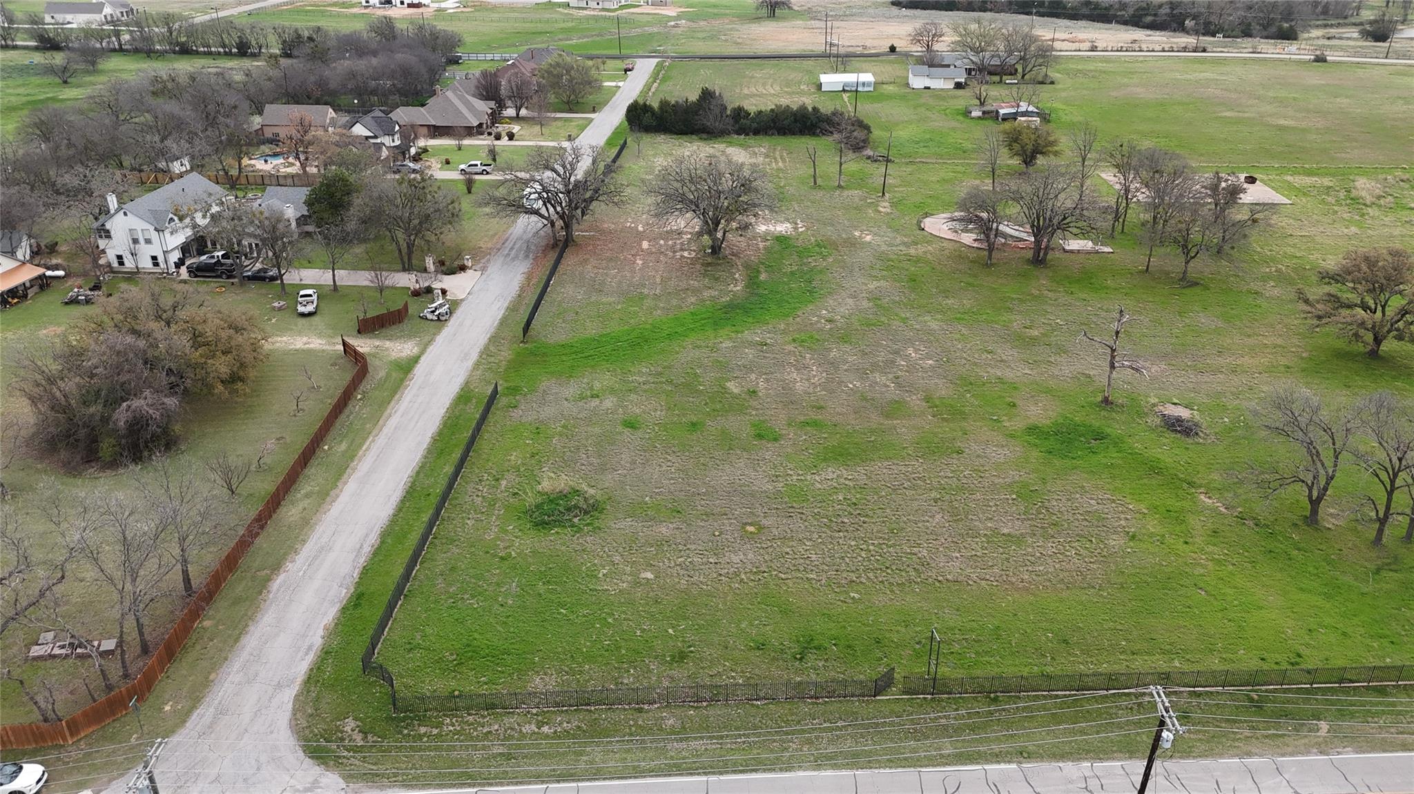main property photo 35