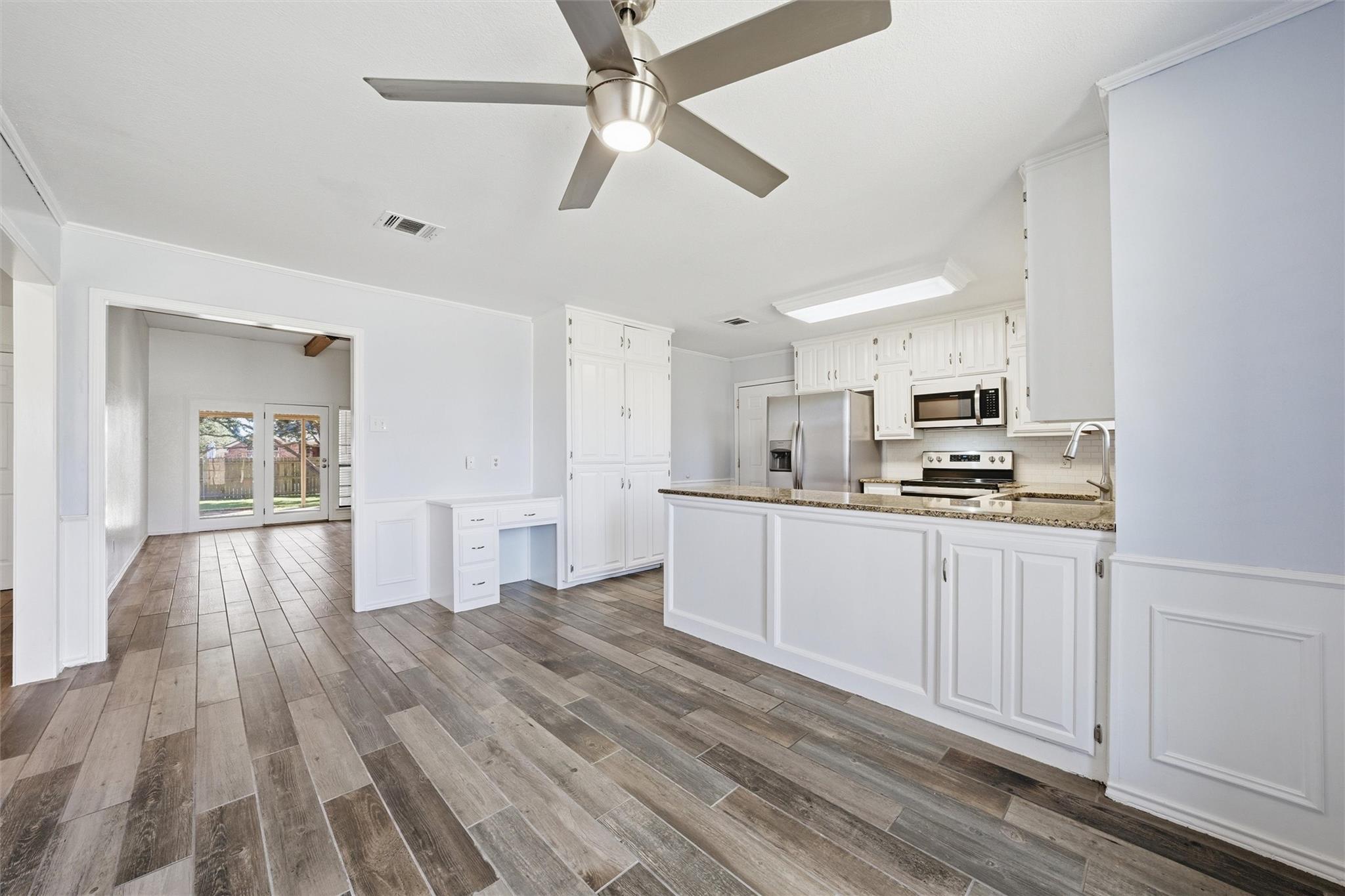 property viewer photo 4