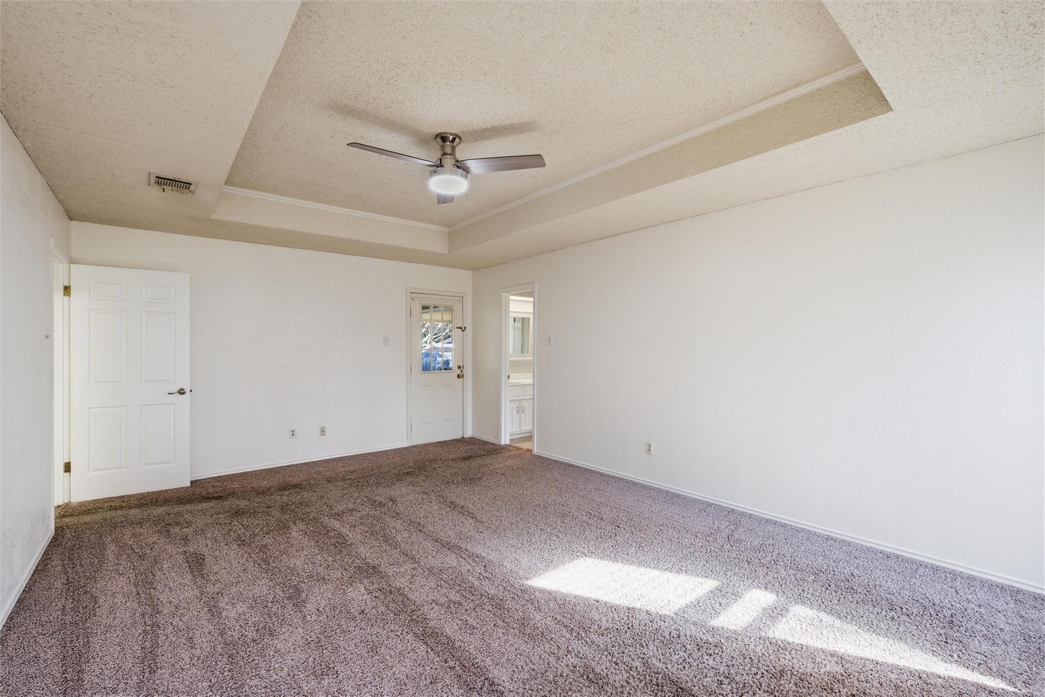 property viewer photo 9
