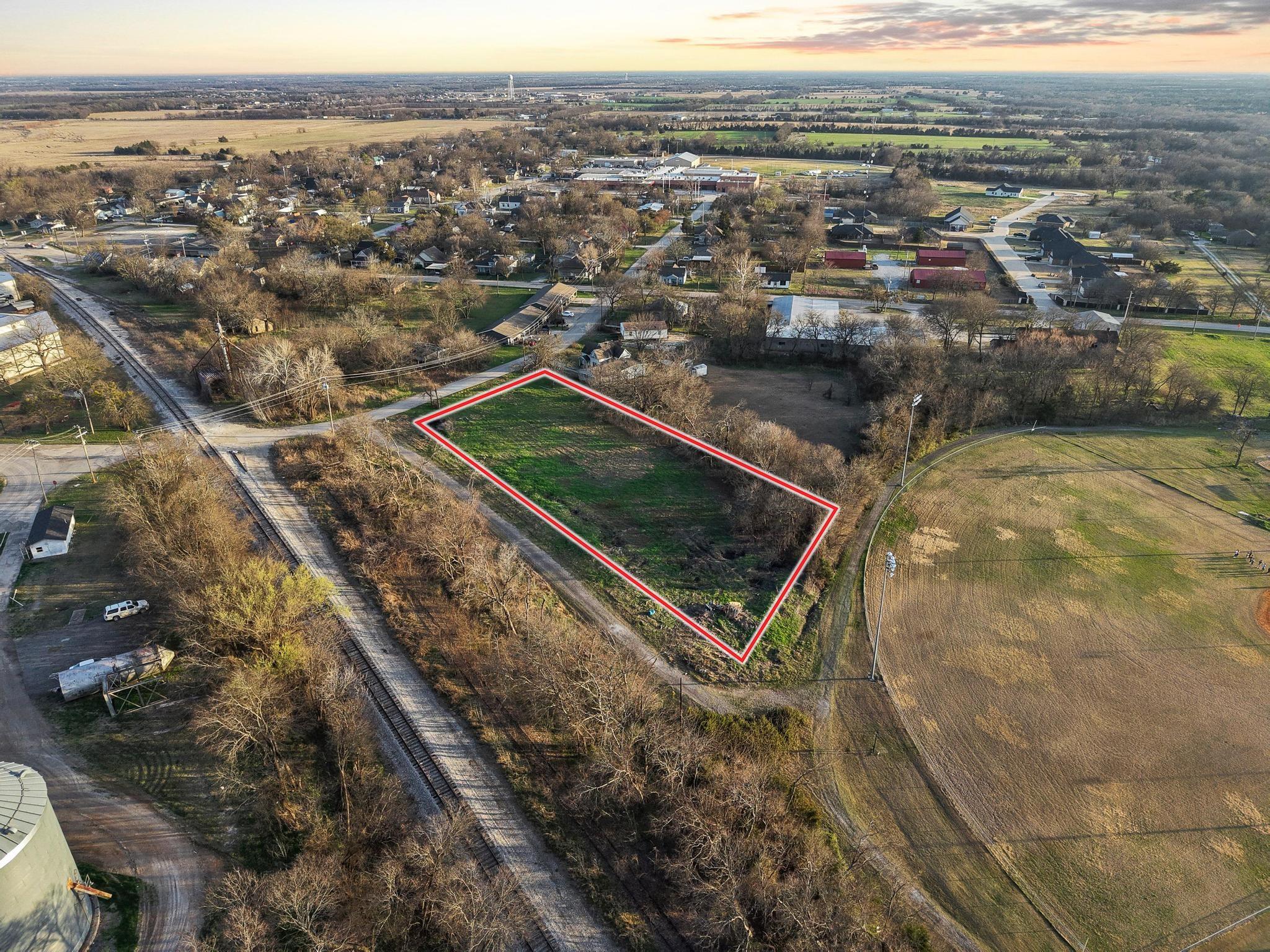 main property photo 6
