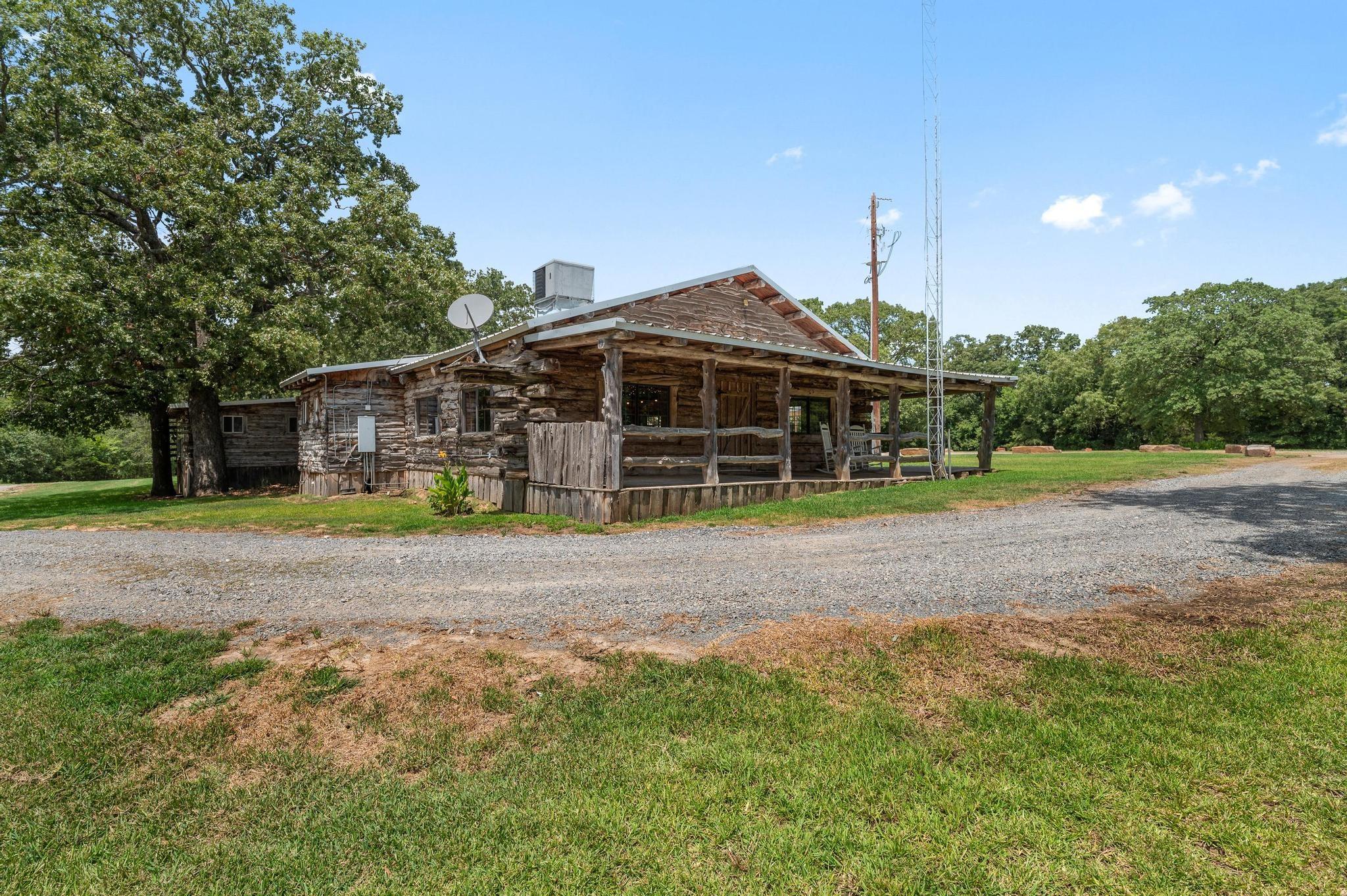 main property photo 30