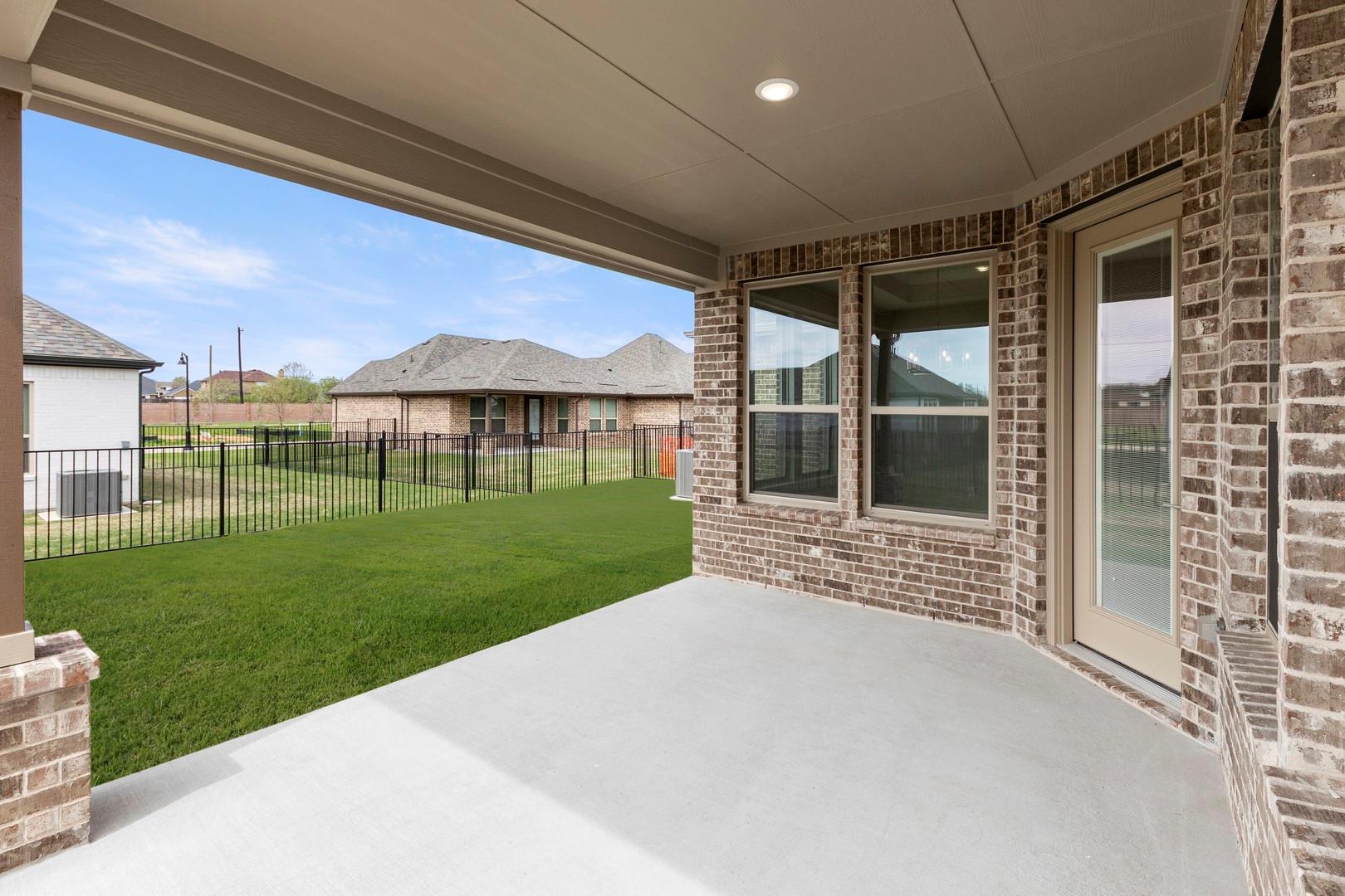 main property photo 25