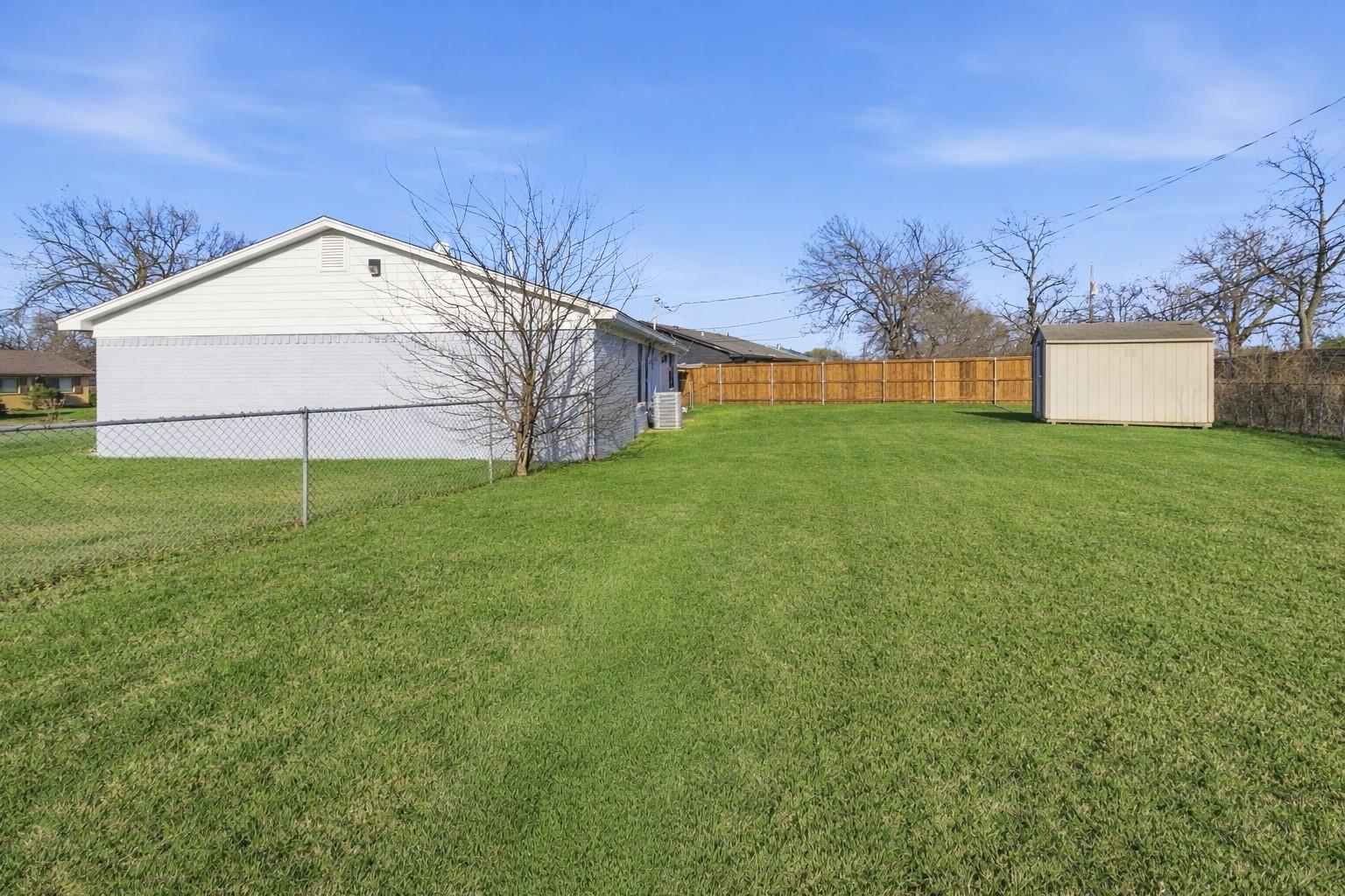 main property photo 13