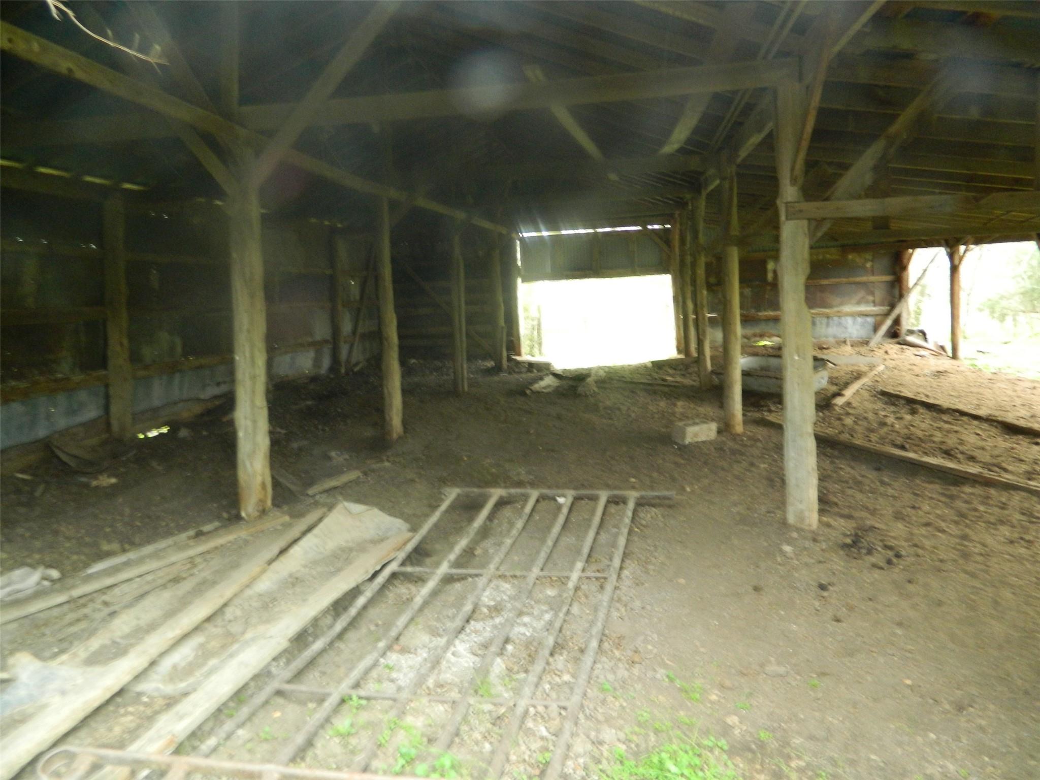 main property photo 8
