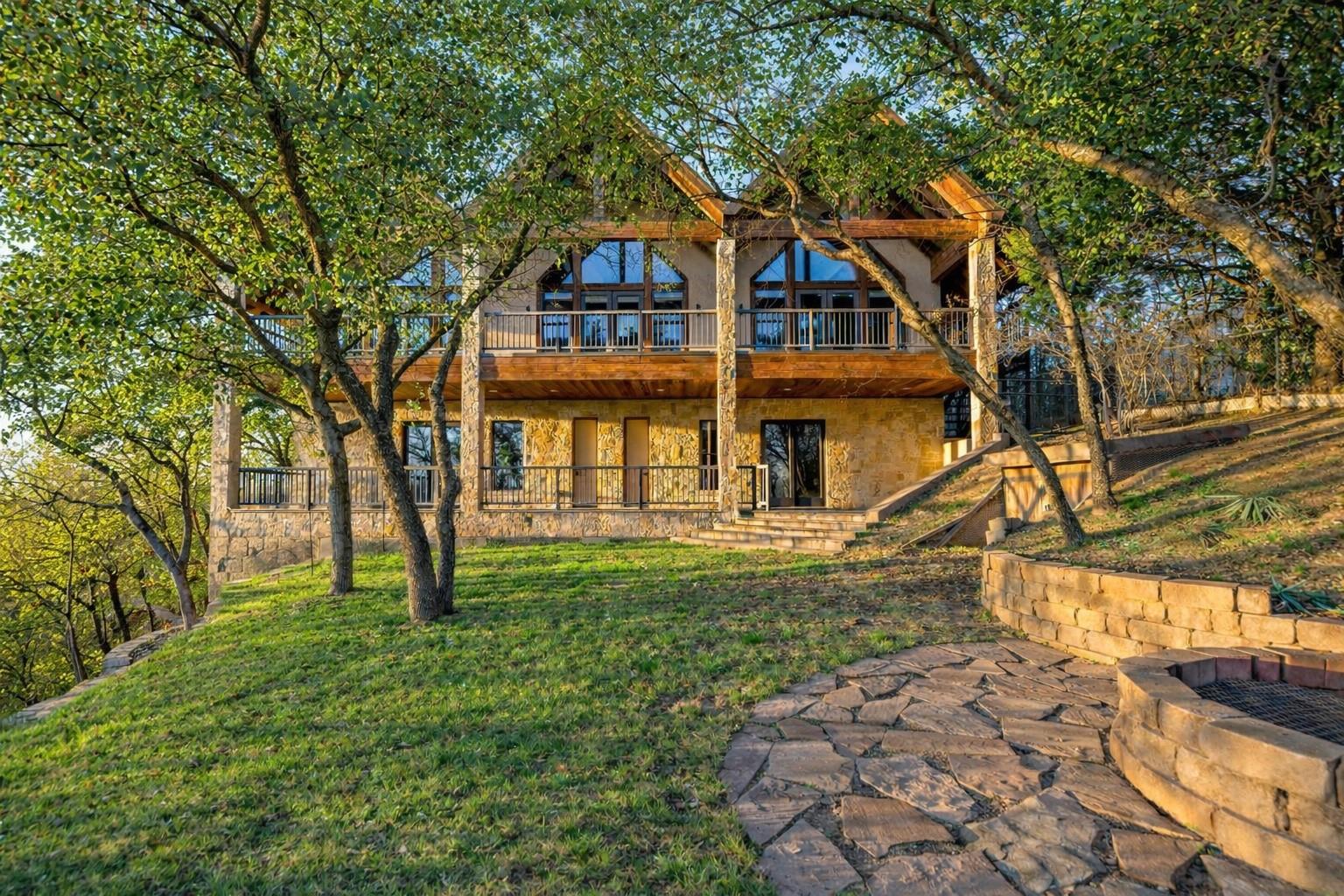 main property photo 31
