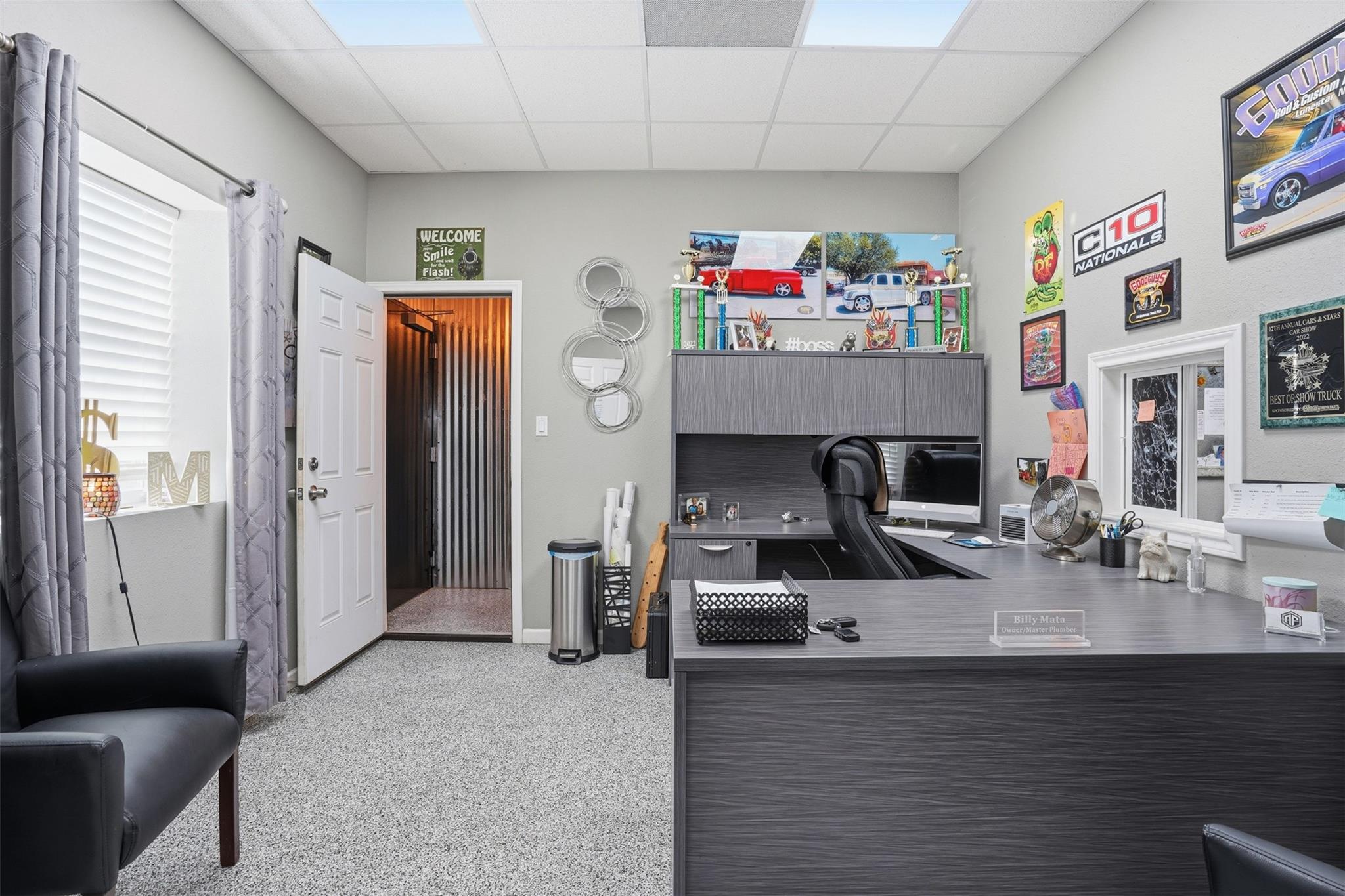 main property photo 11