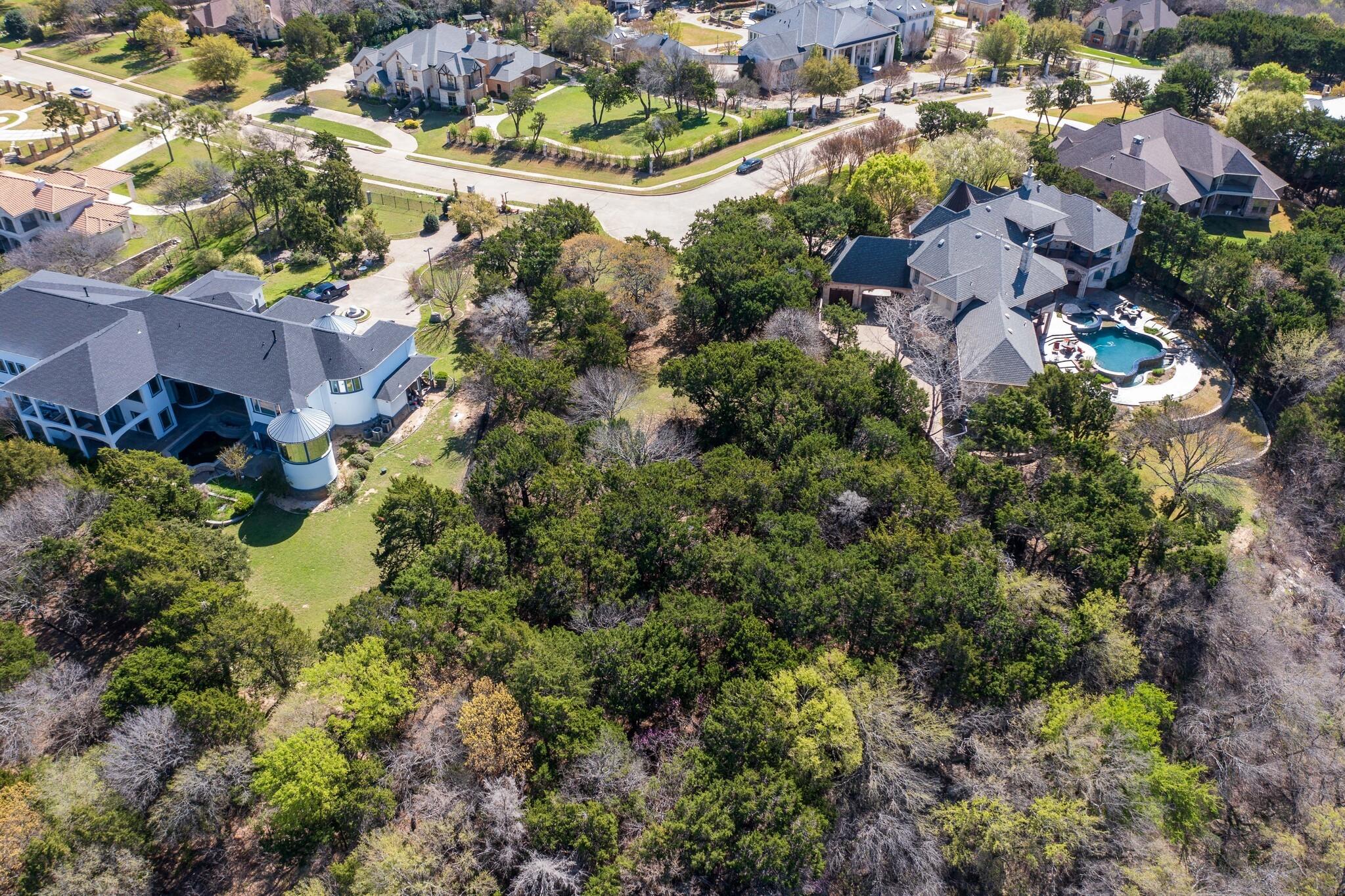 main property photo 11