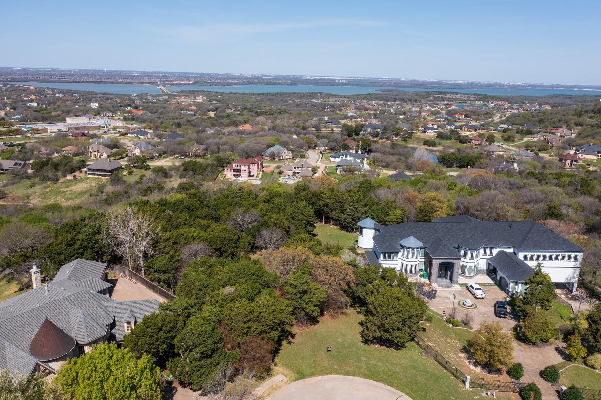 main property photo 15