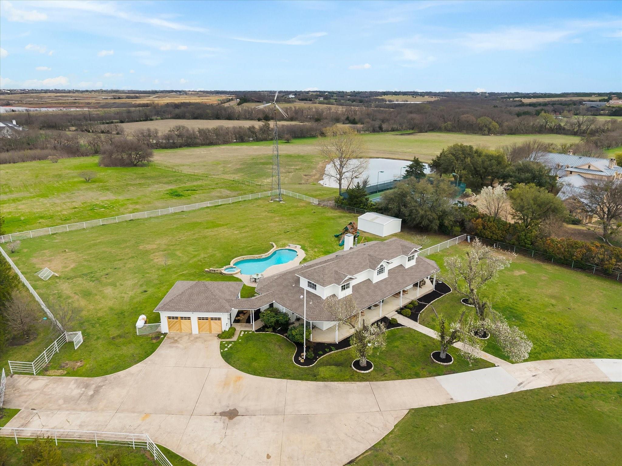 main property photo 4