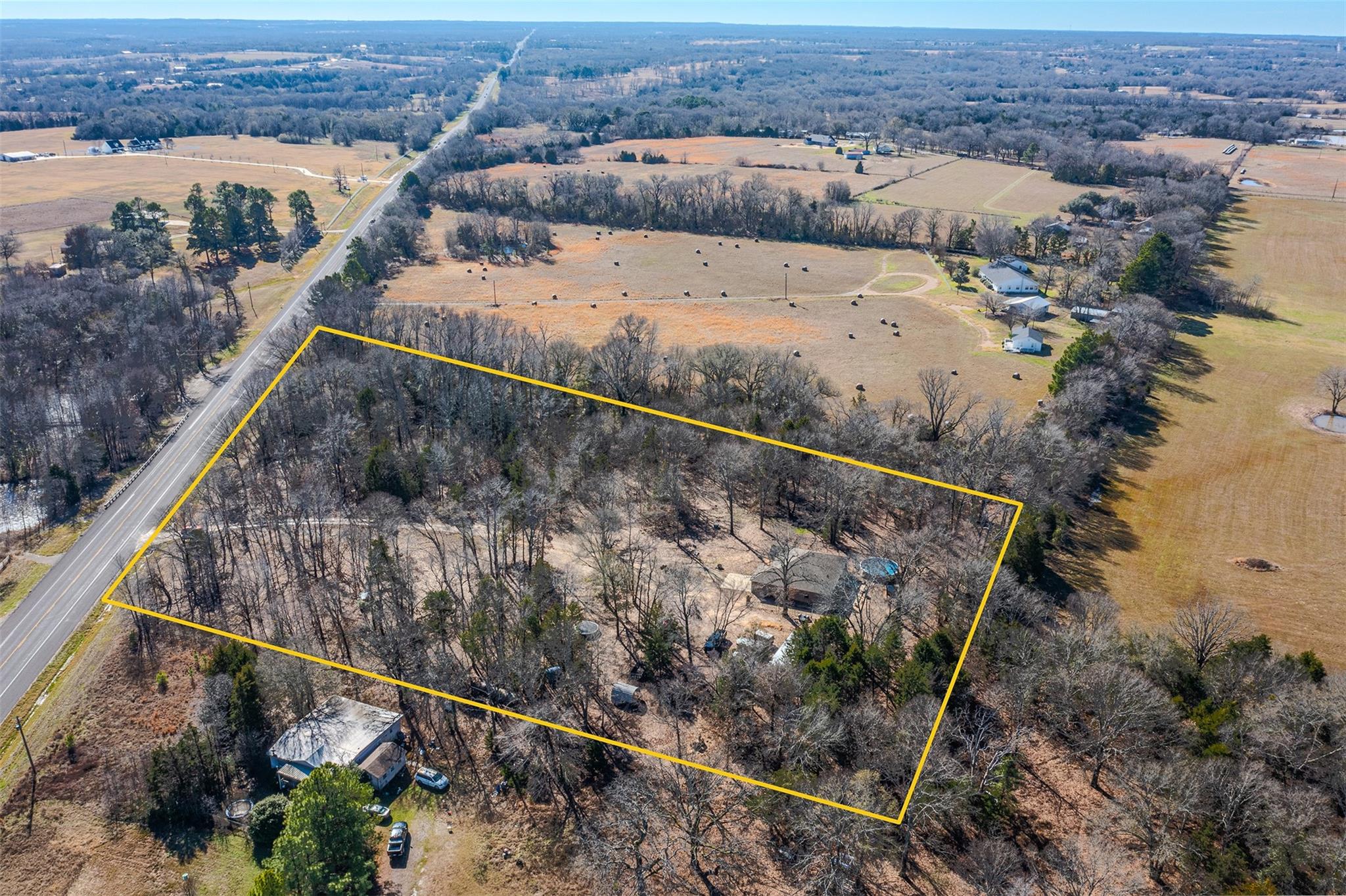 main property photo 3