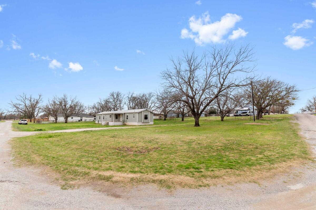 main property photo 14