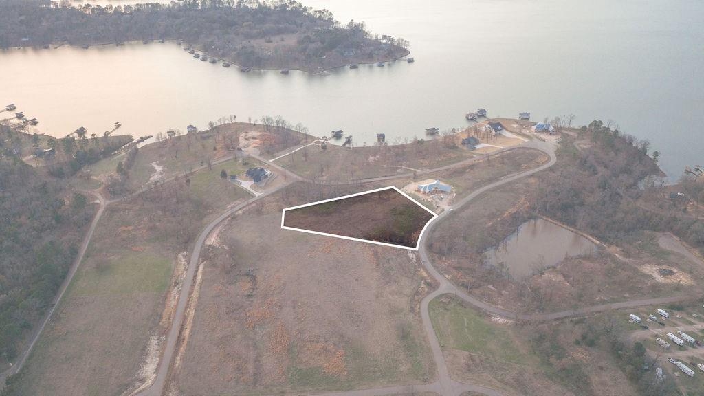 main property photo 10