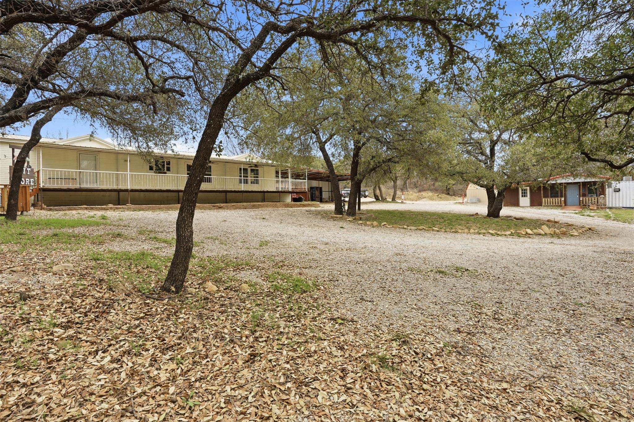 main property photo 12