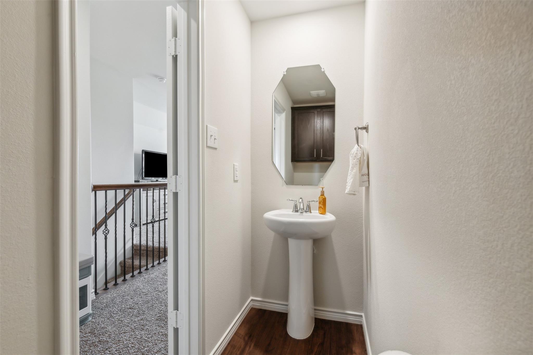 main property photo 16