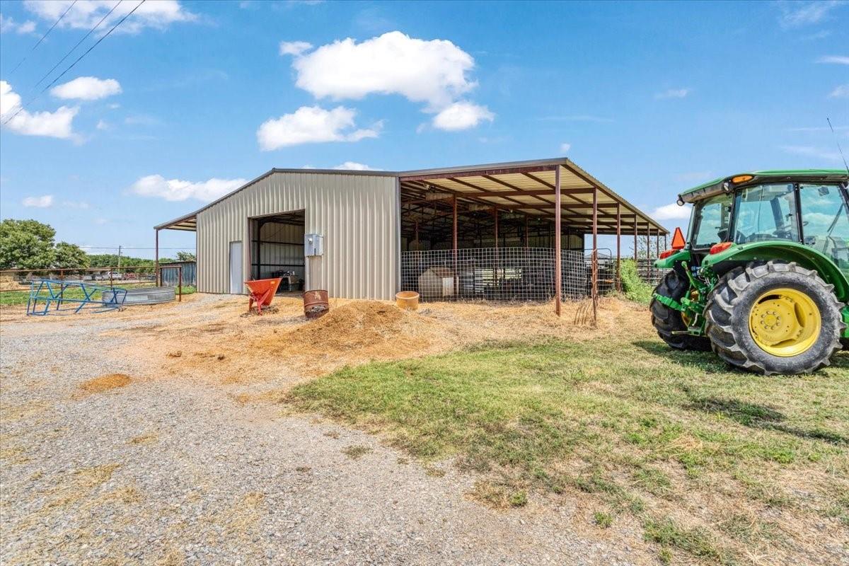main property photo 36