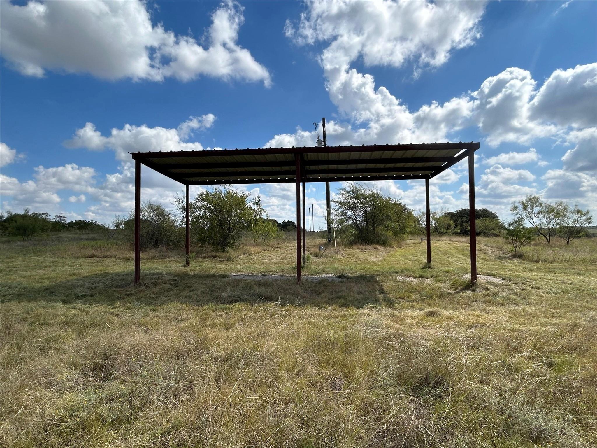 main property photo 32