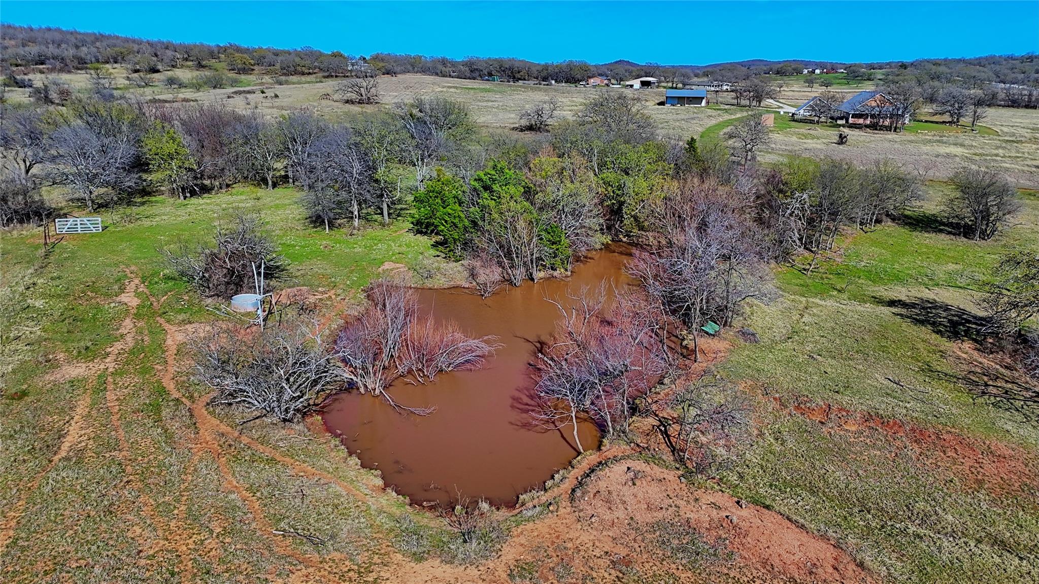 main property photo 34