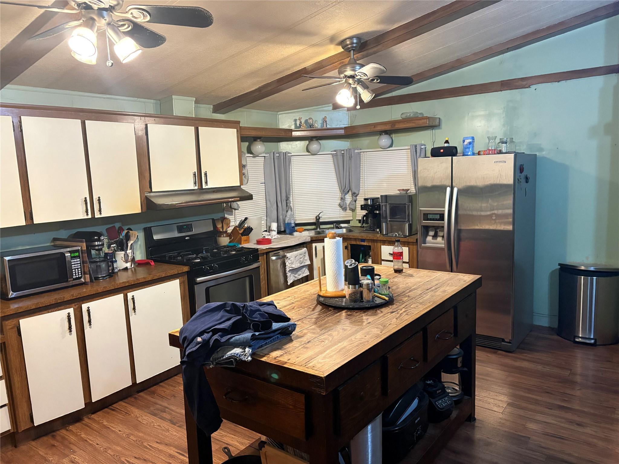 main property photo 16