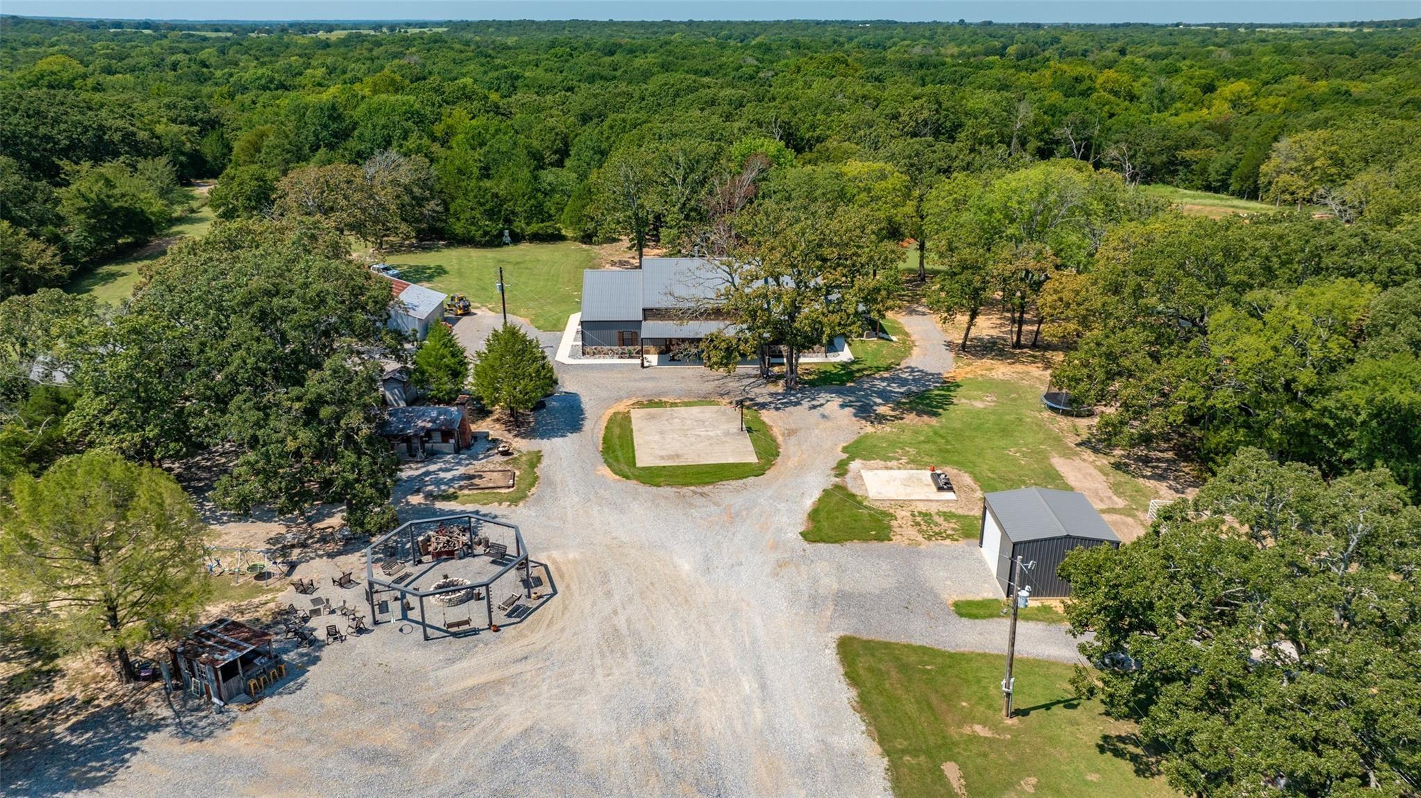 main property photo 37