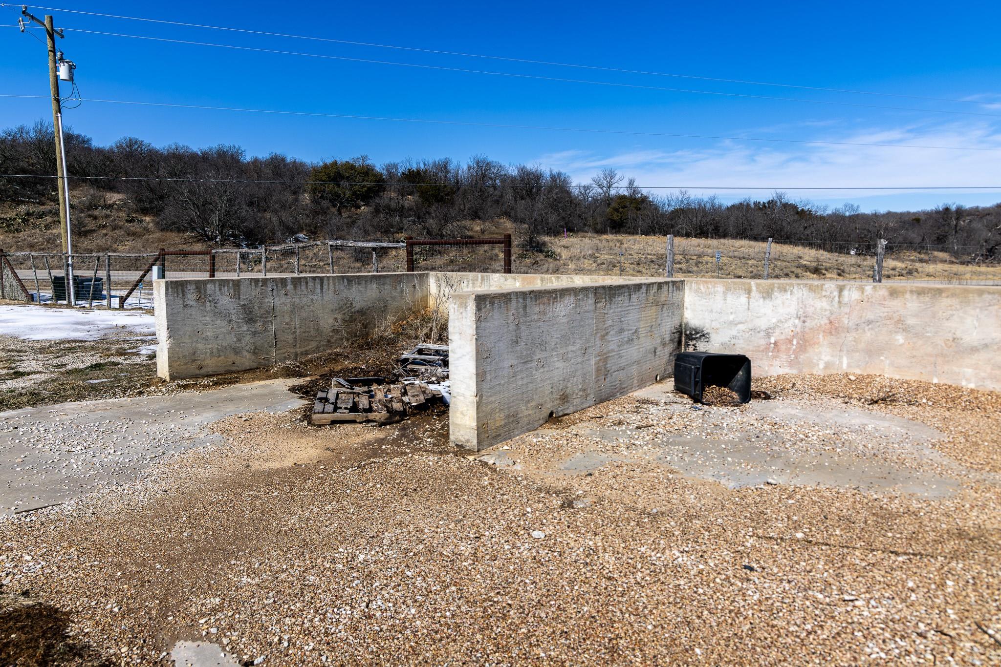main property photo 26