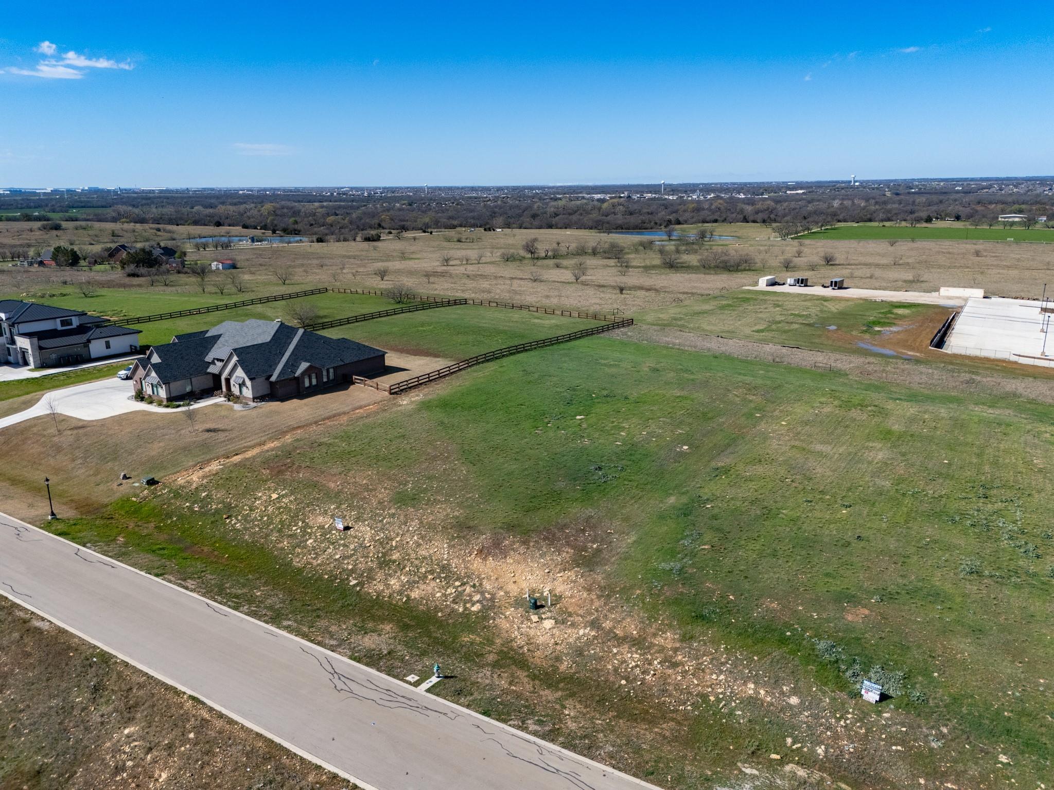 main property photo 10