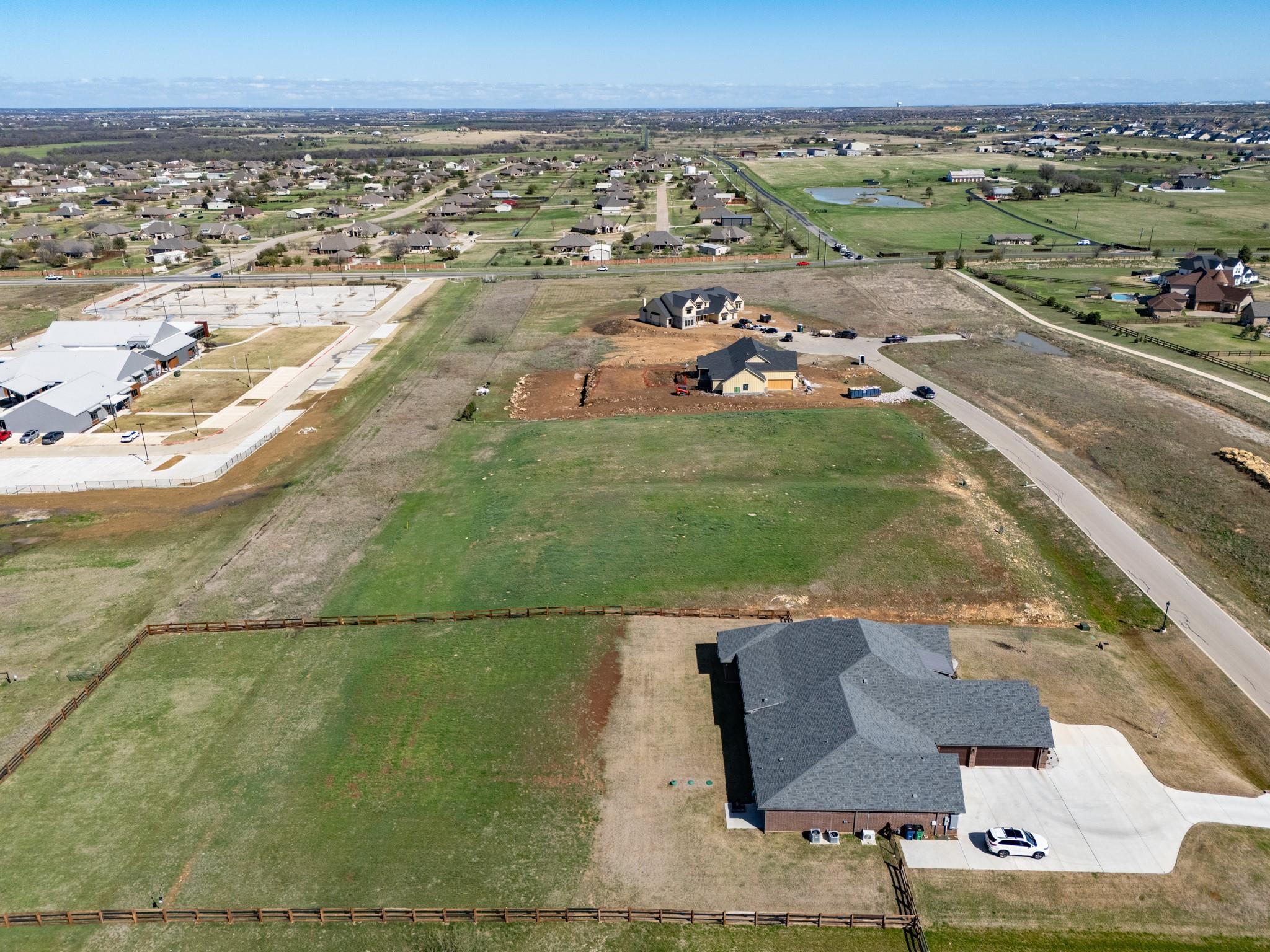 main property photo 32