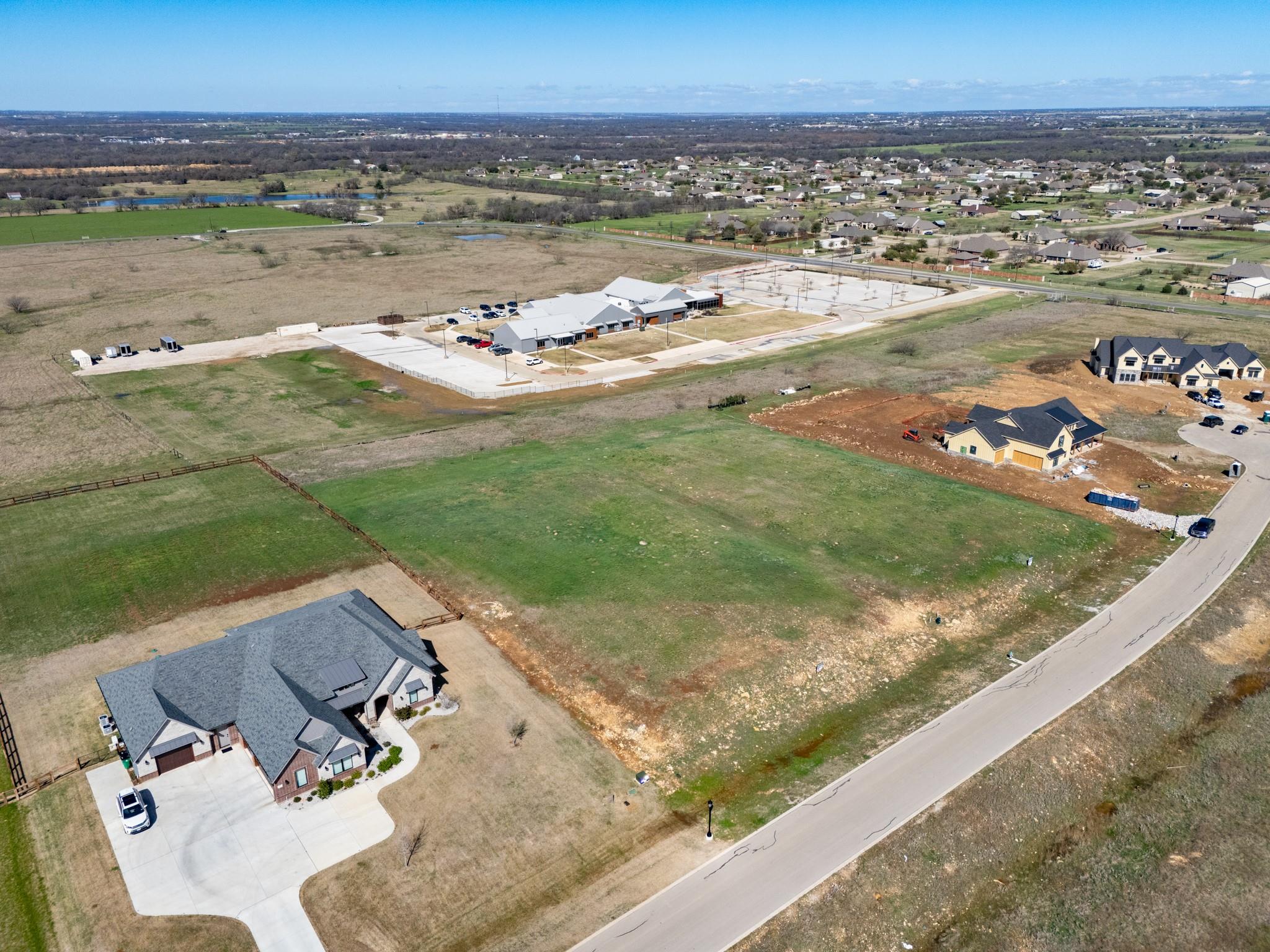 main property photo 34