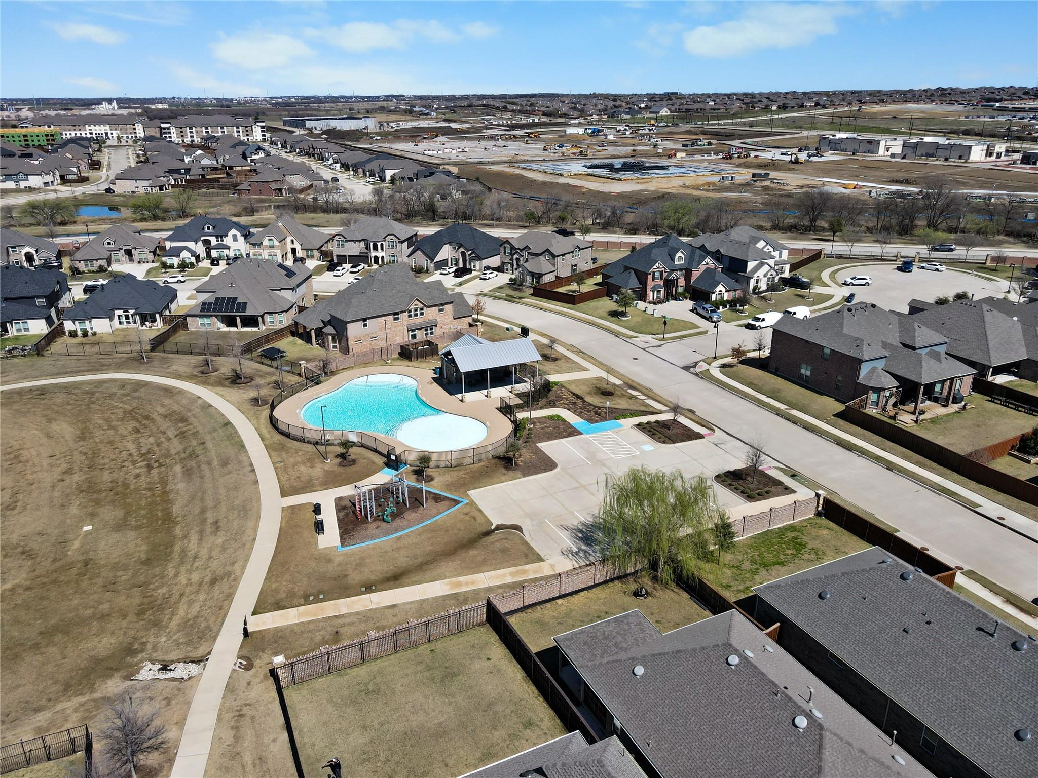 main property photo 15