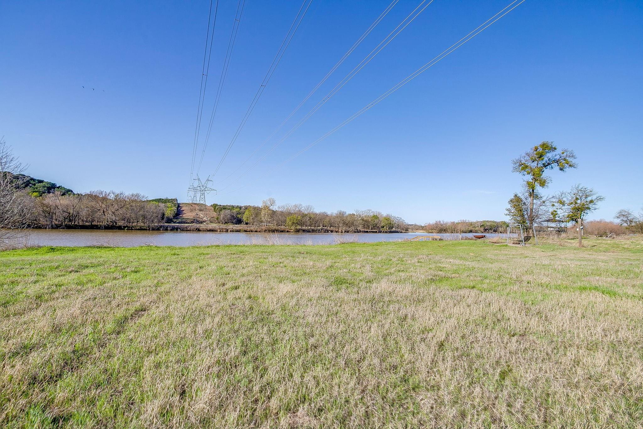 main property photo 11