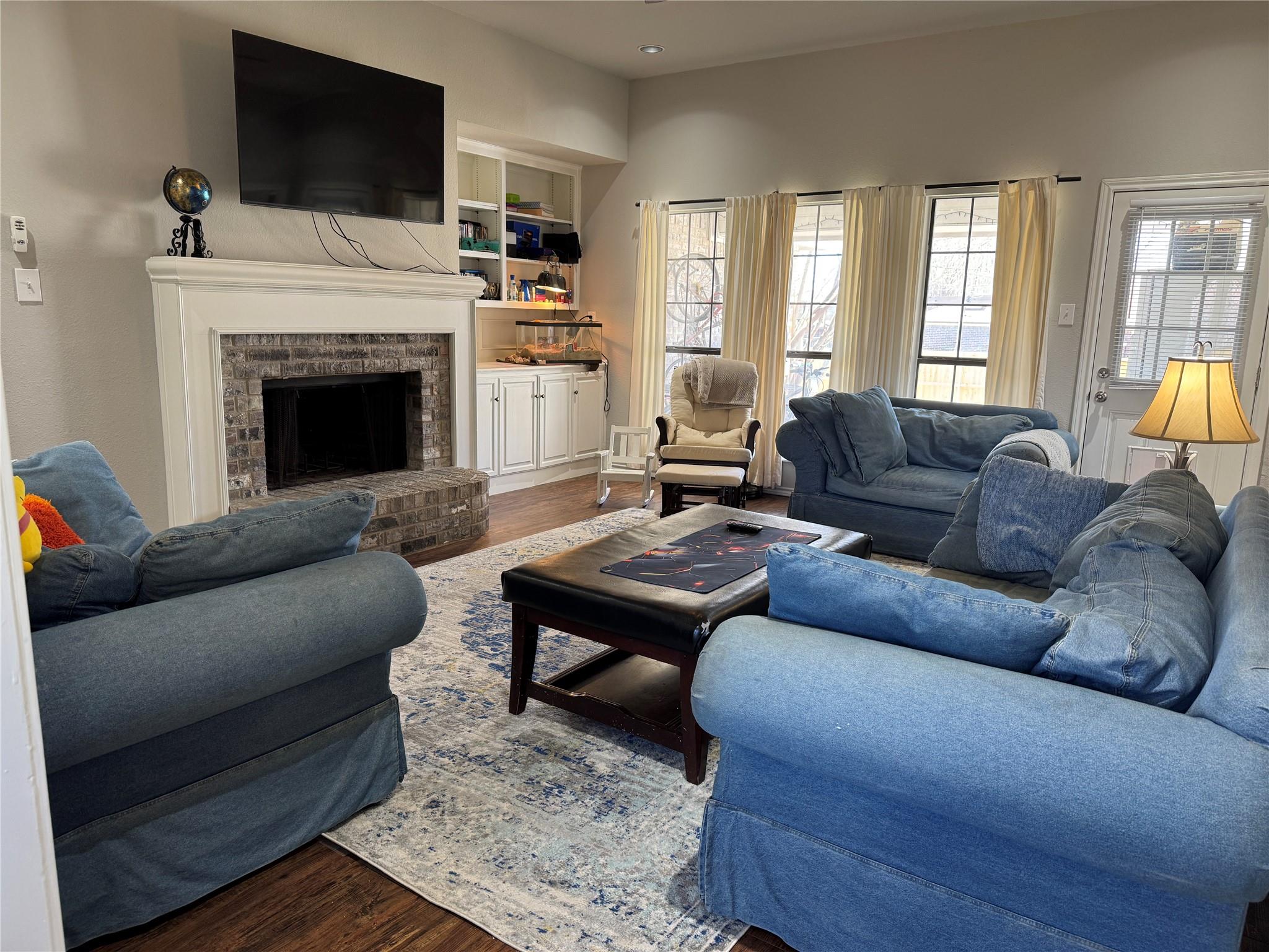 main property photo 4