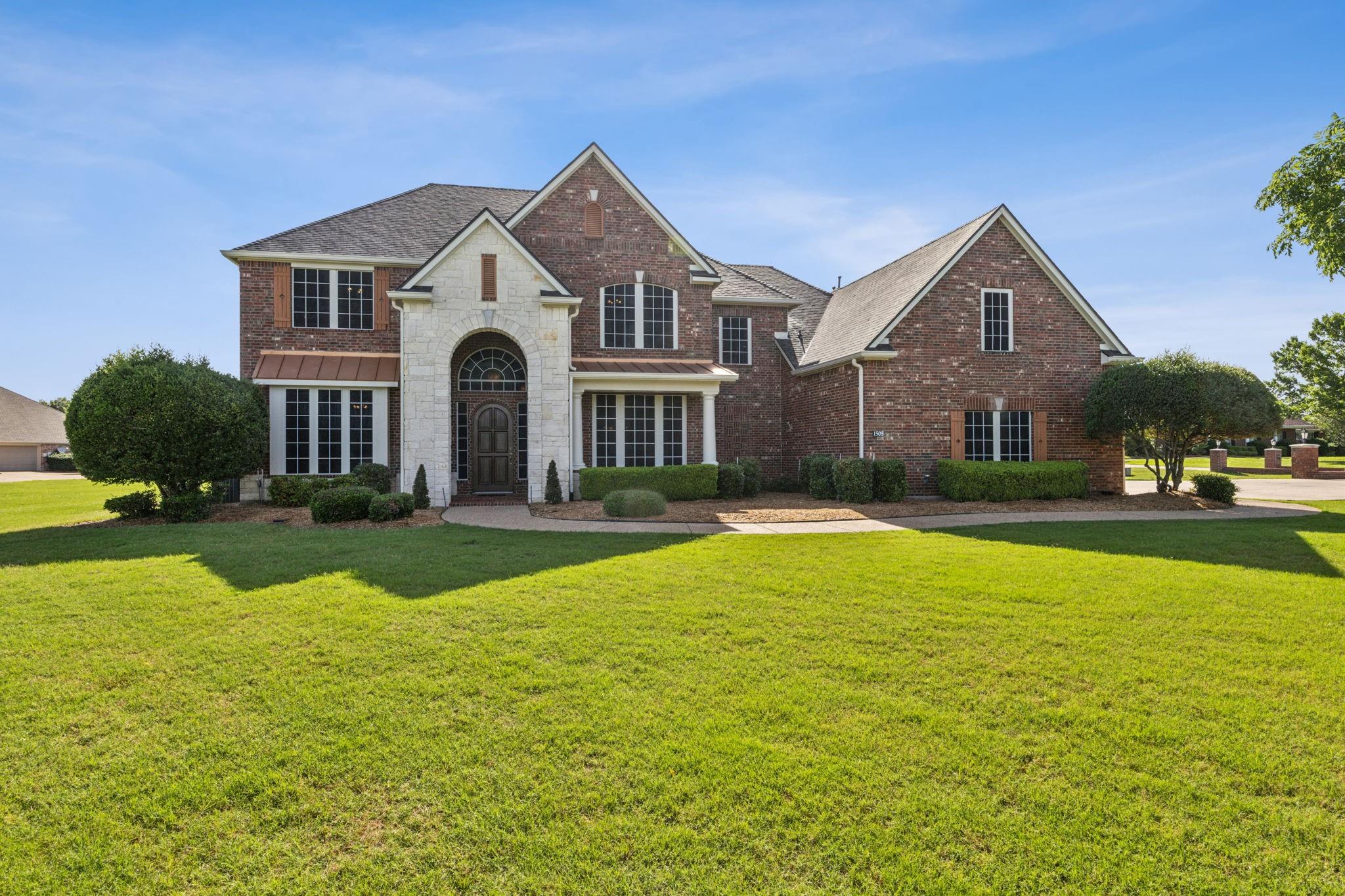 main property photo 39