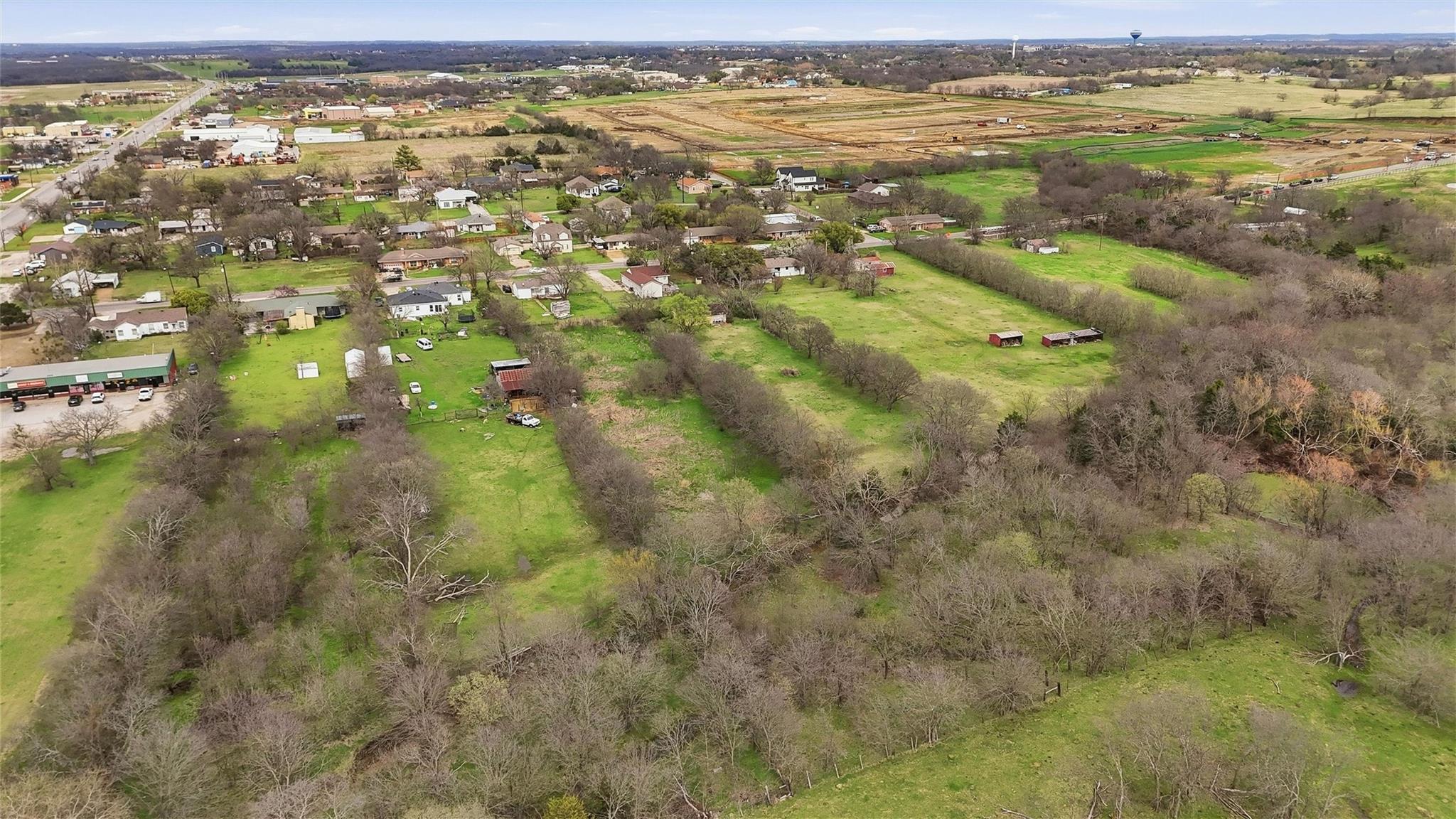 main property photo 16