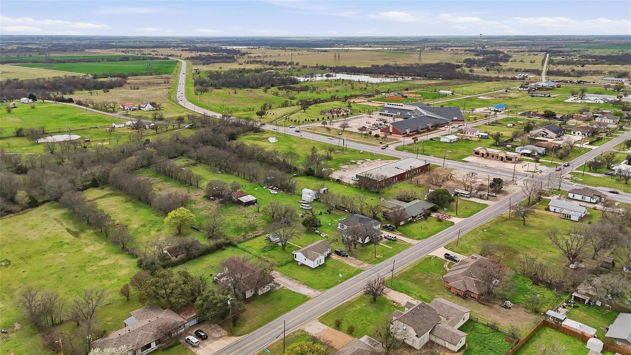 main property photo 9