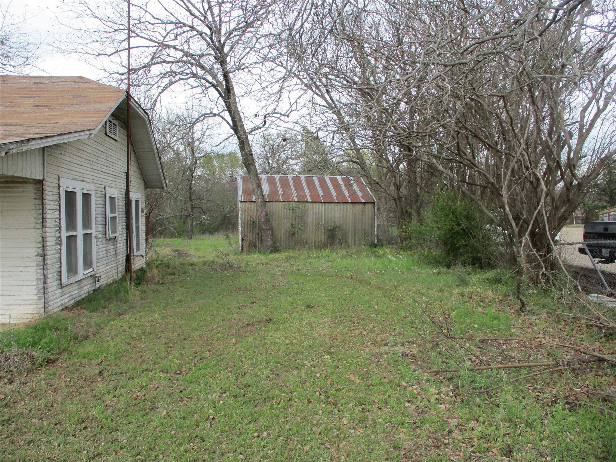 main property photo 5
