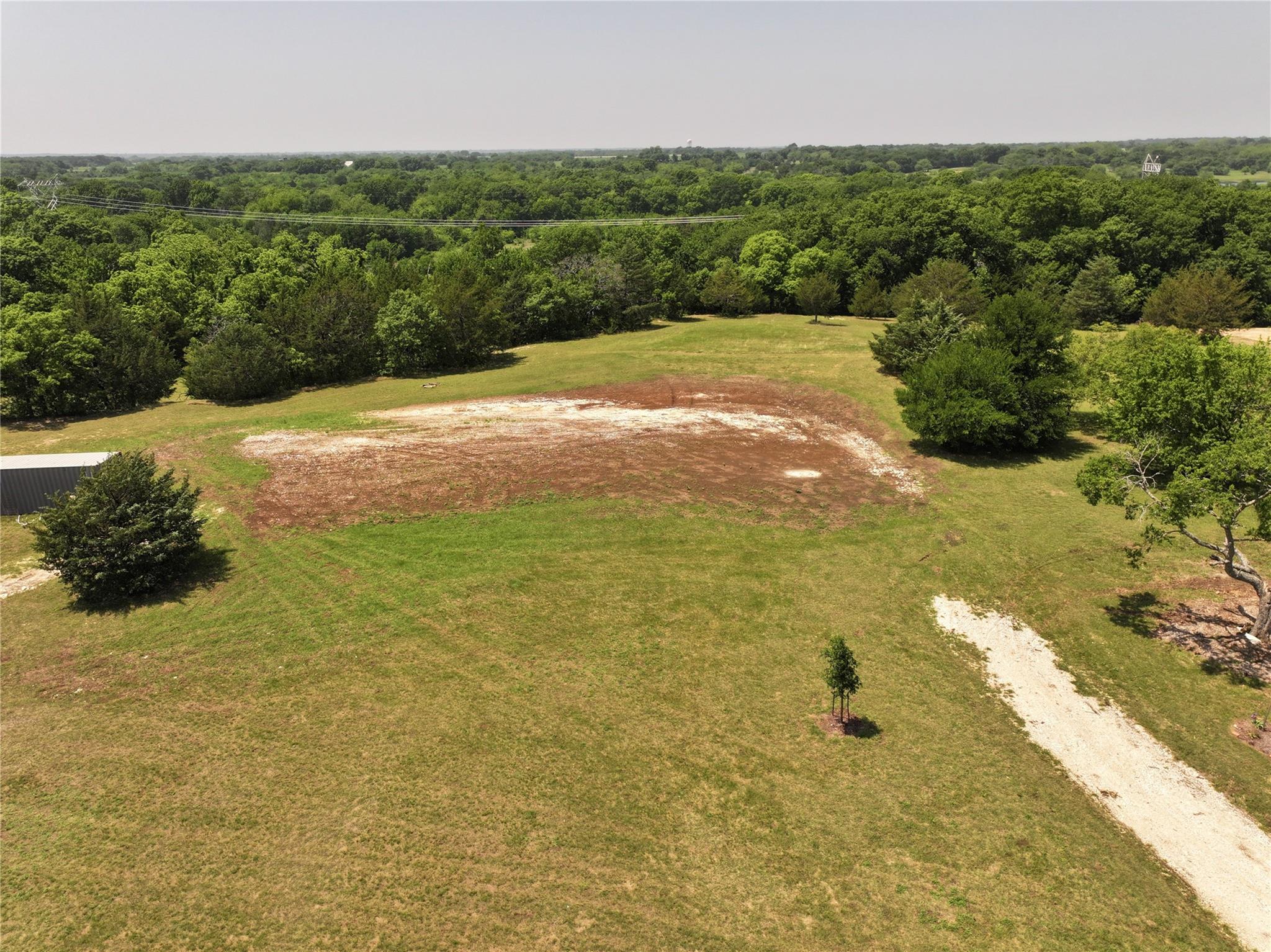 main property photo 16