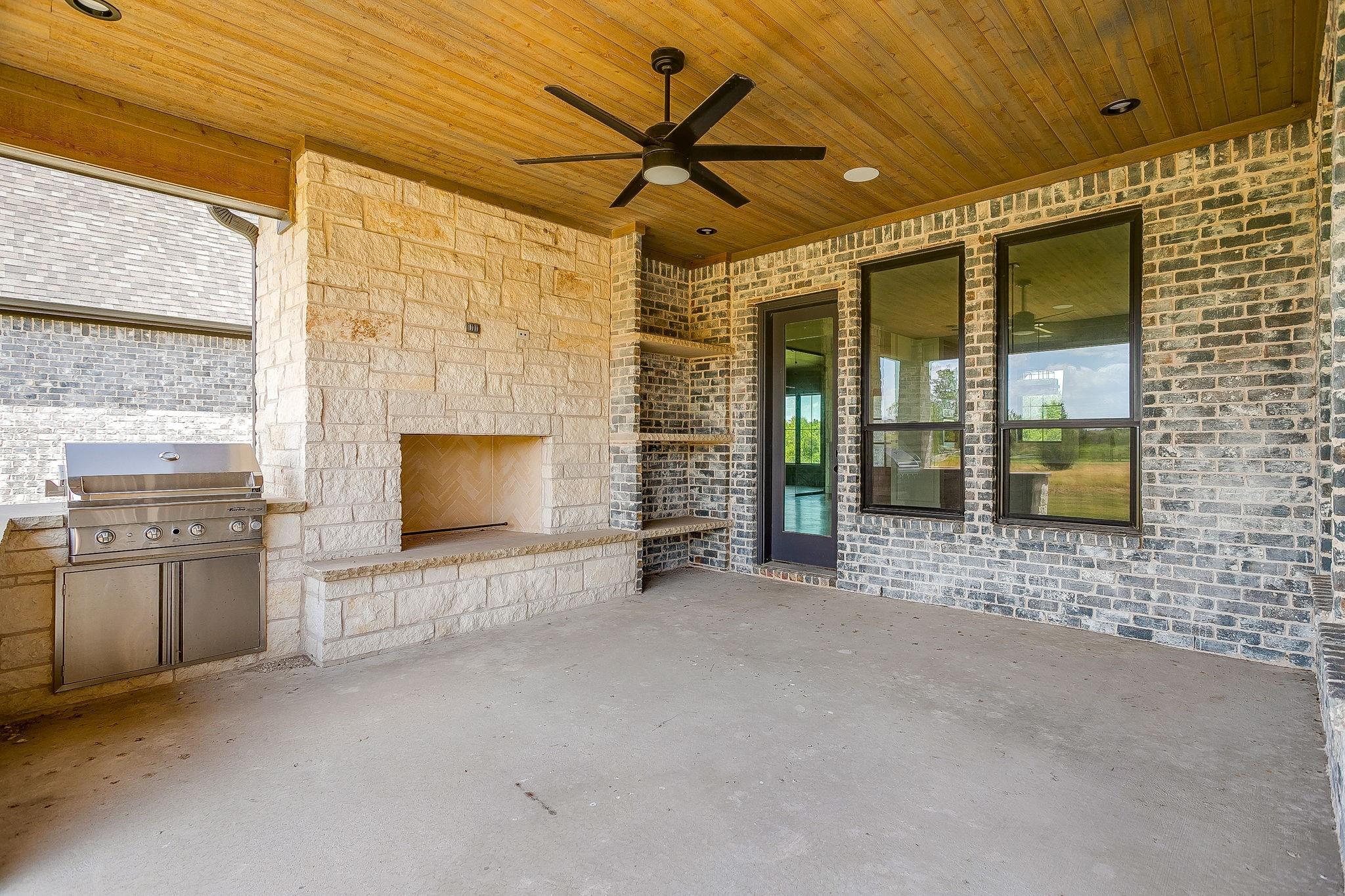 main property photo 35